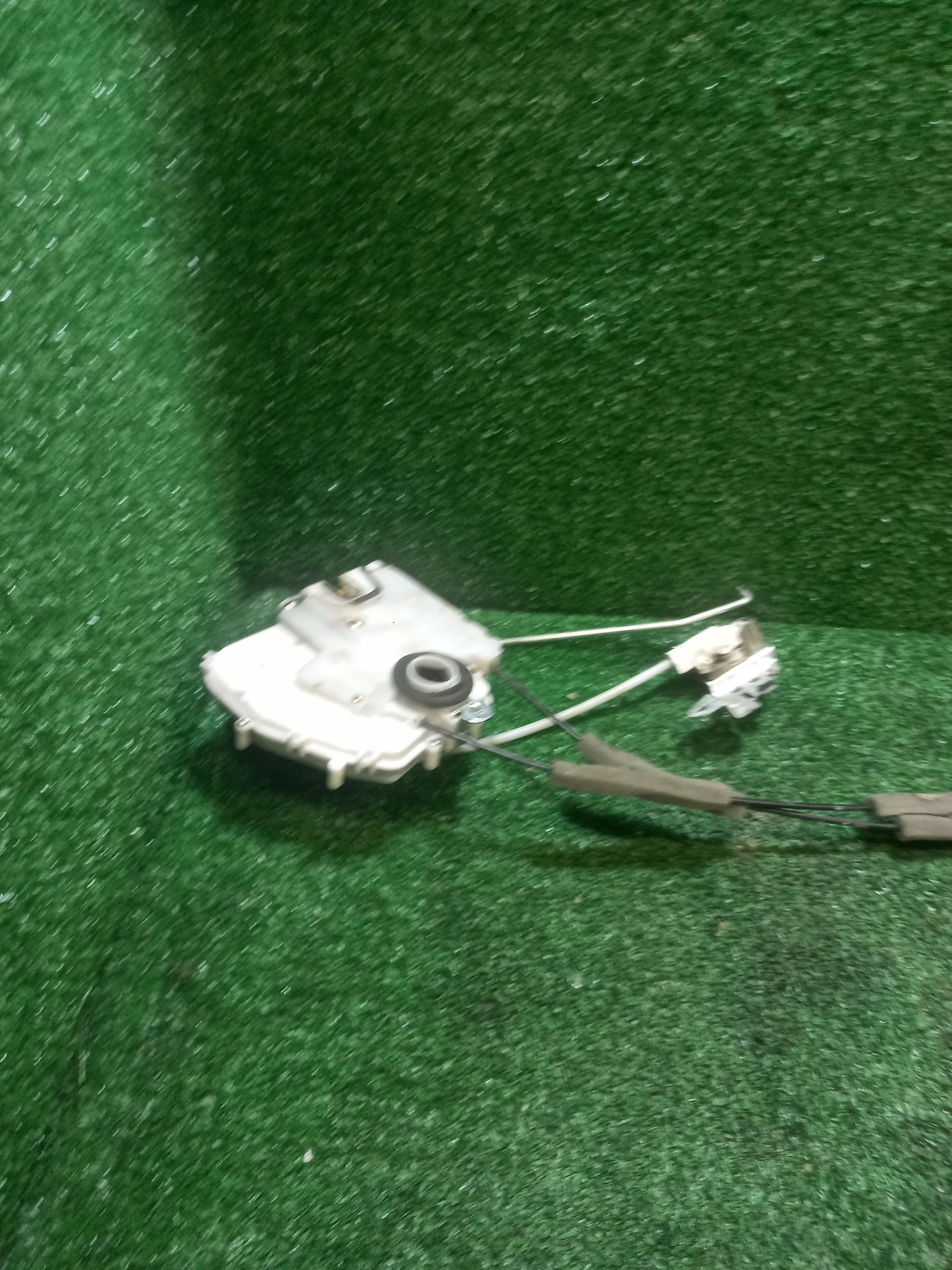 lock door left front HONDA FR-V