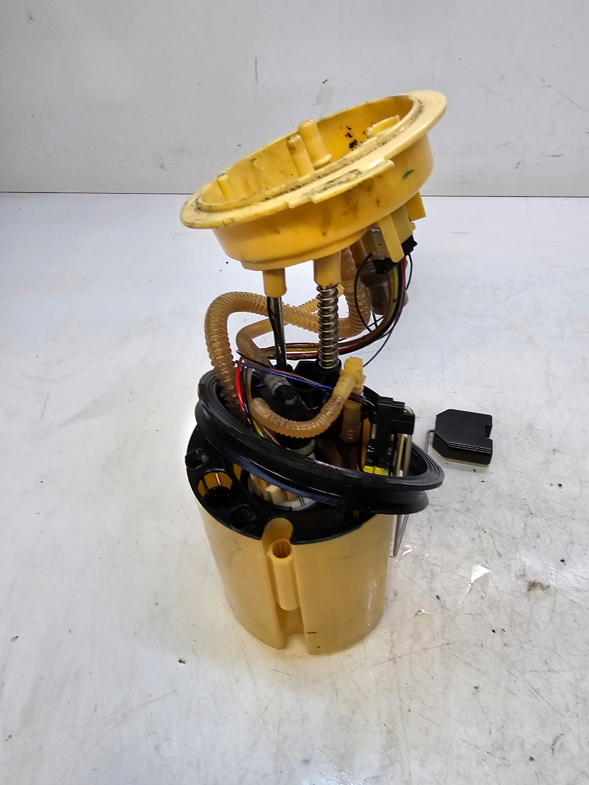 feed pump AUDI A6 C7 A7 3.0 TDI 4G0919050