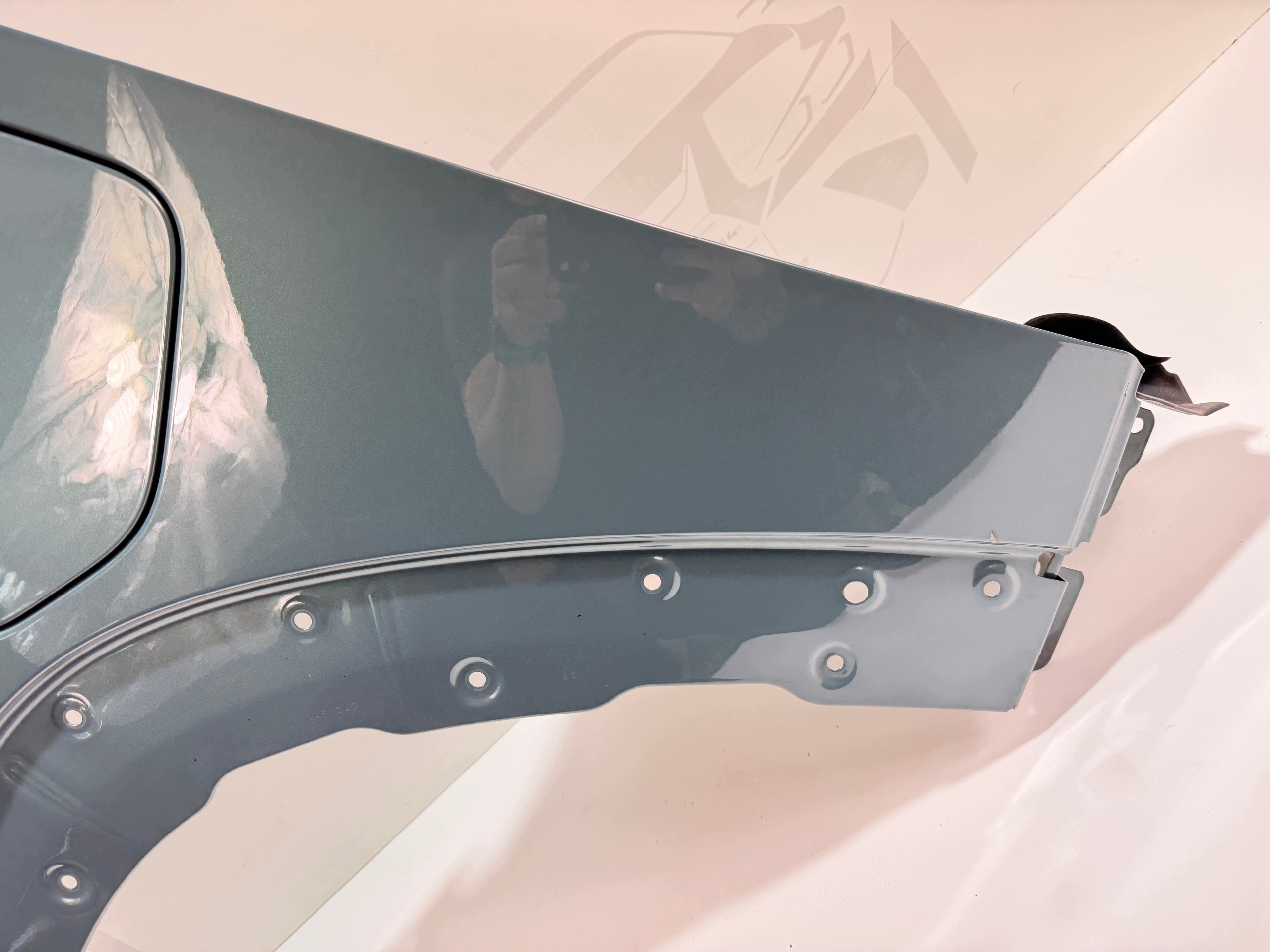 fender left front BMW XM G09 C5Y CAPE YORK GREEN METALLIC