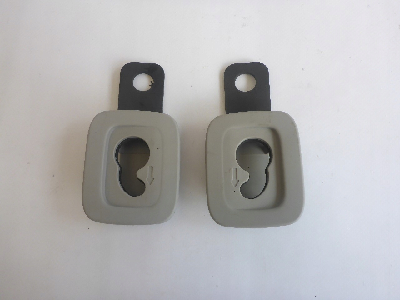 UCHWYT MOCOWANIE ROLETY VOLVO V60 II 10-