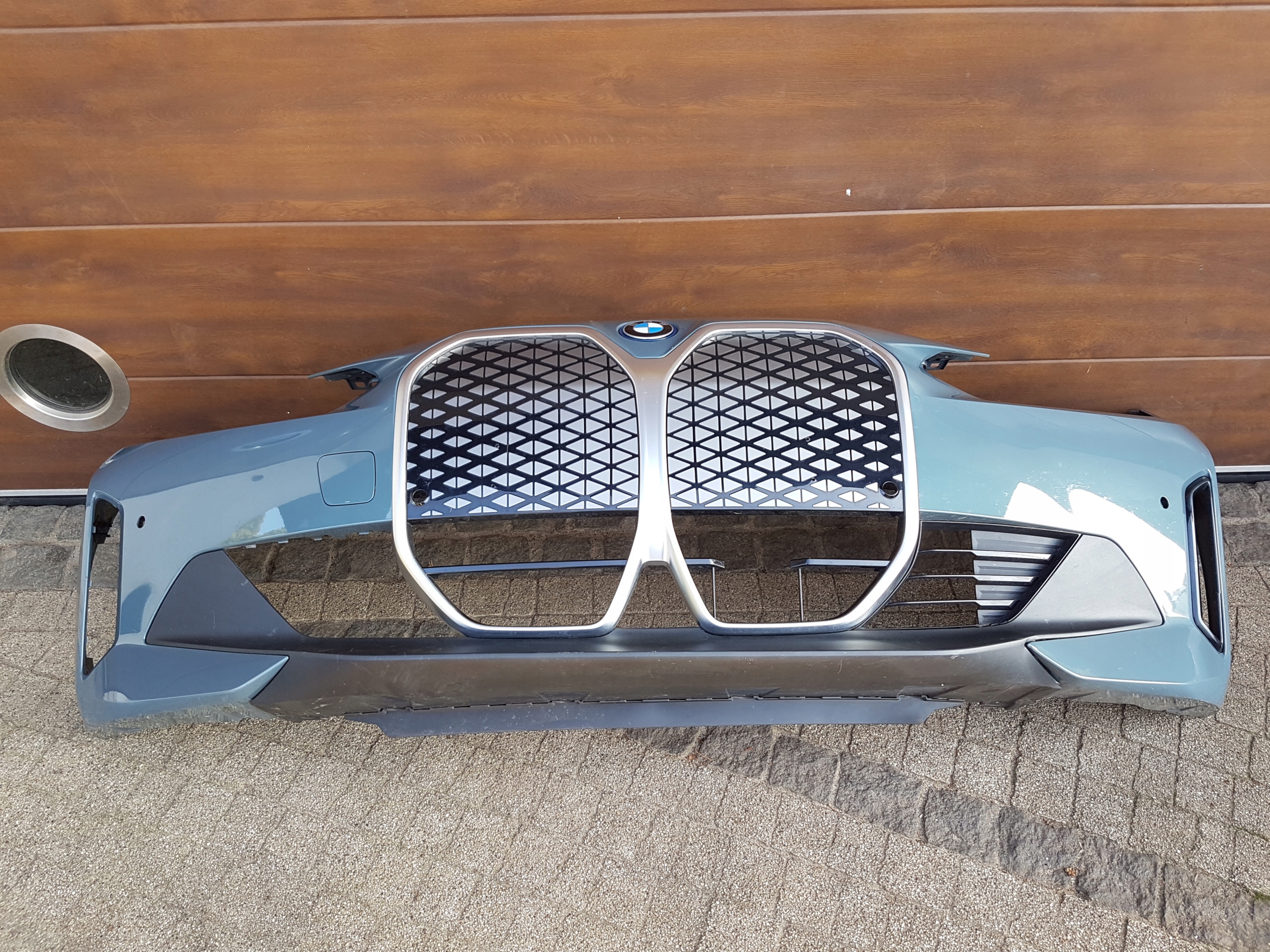 branik prednji BMW i4 G26