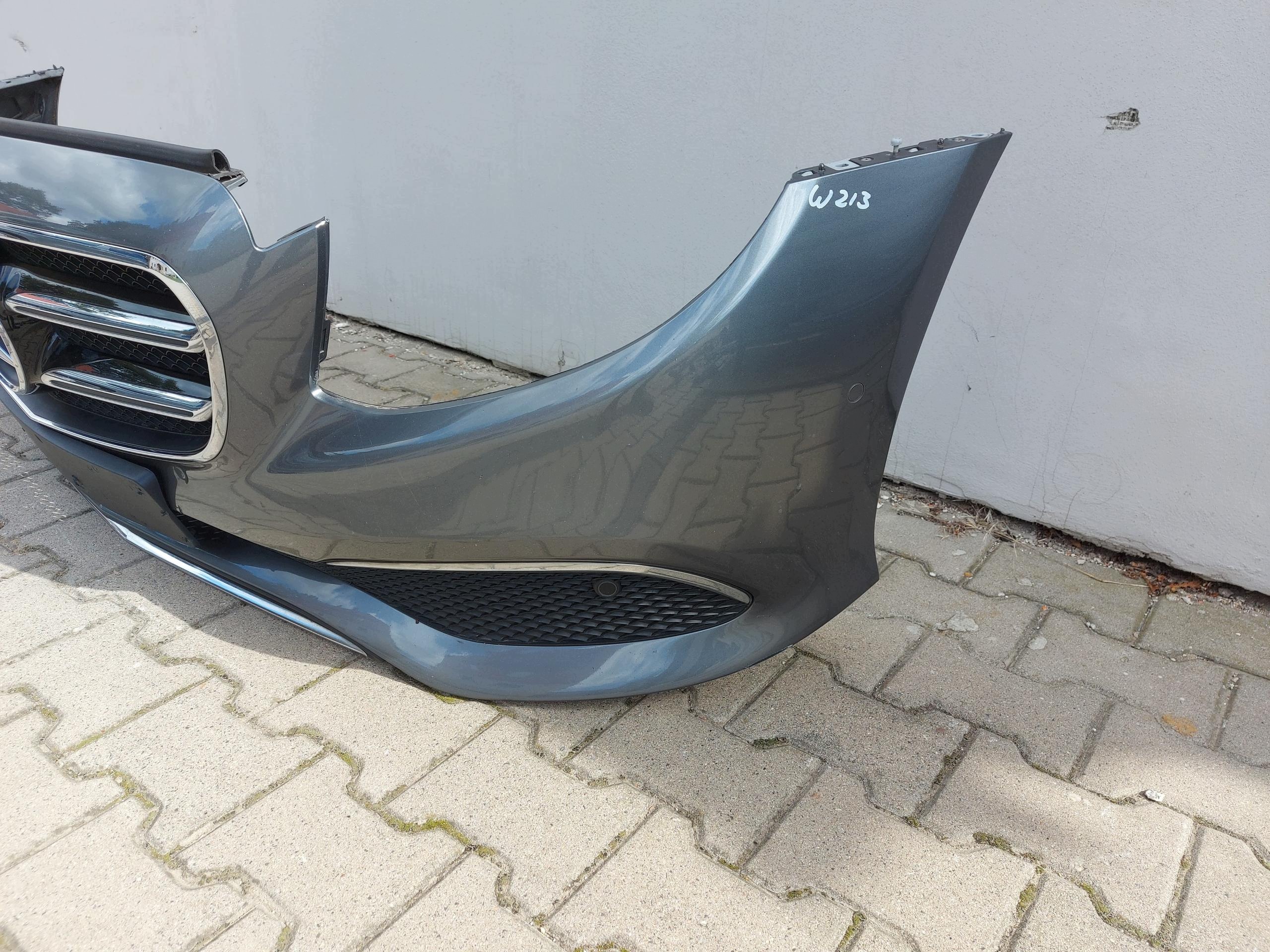 MERCEDES W213 E300de Kombi bumper front complete AMG 992