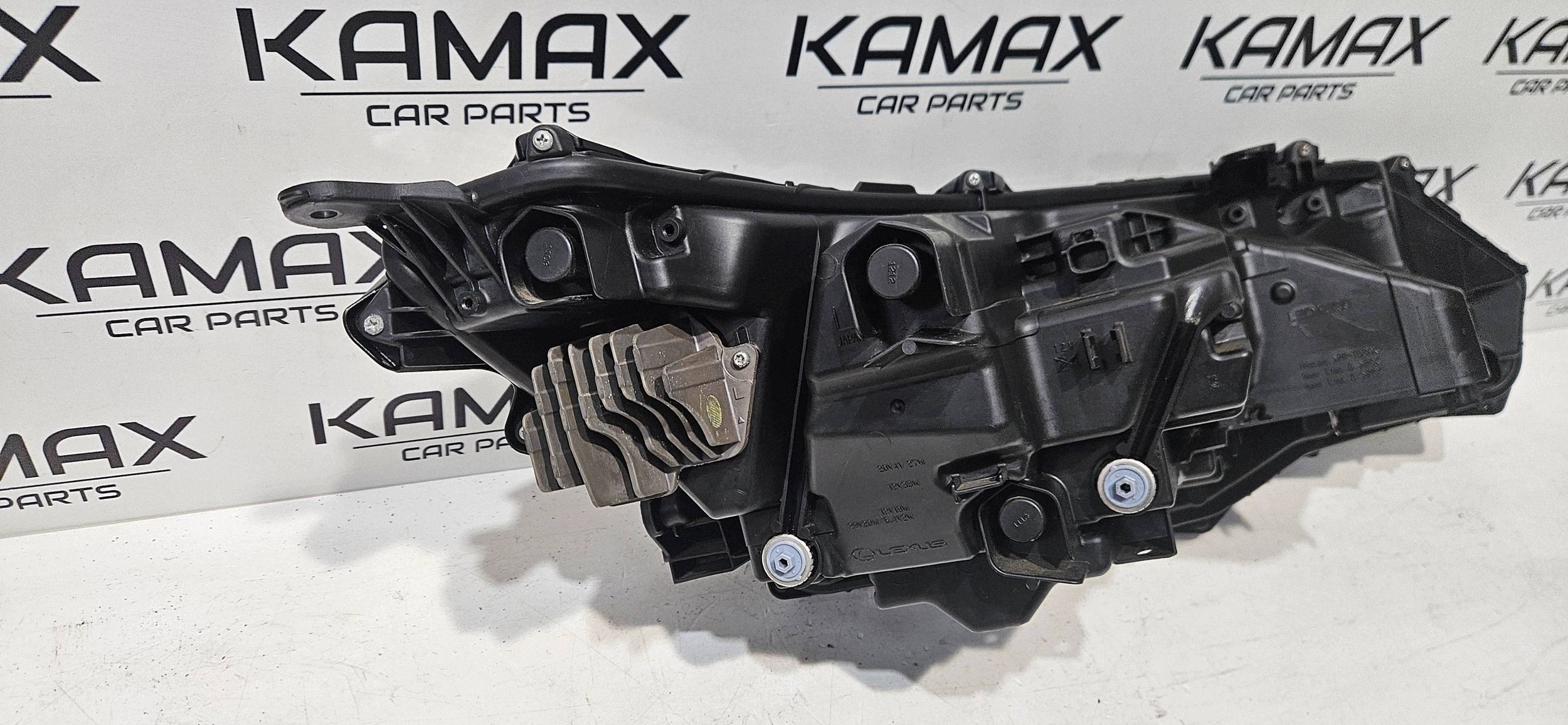 Reflektor gauche prise Lexus RX V KOITO48255