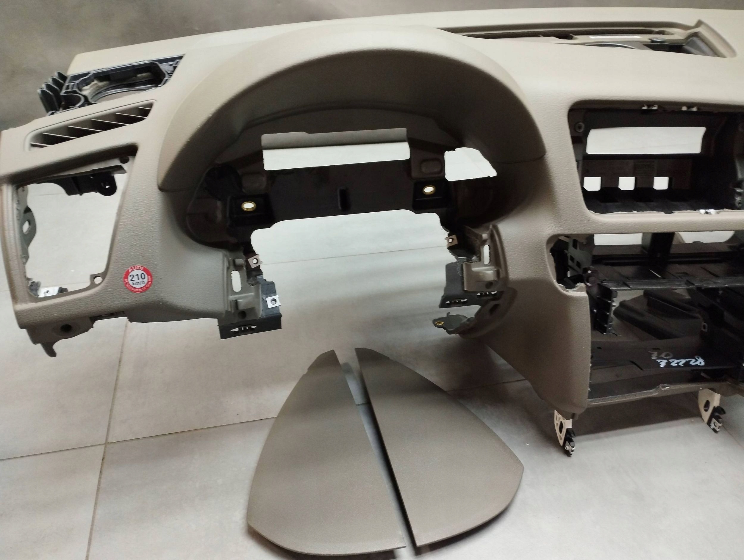 Audi Q5 8R dashboard cockpit original console 8R1857041F