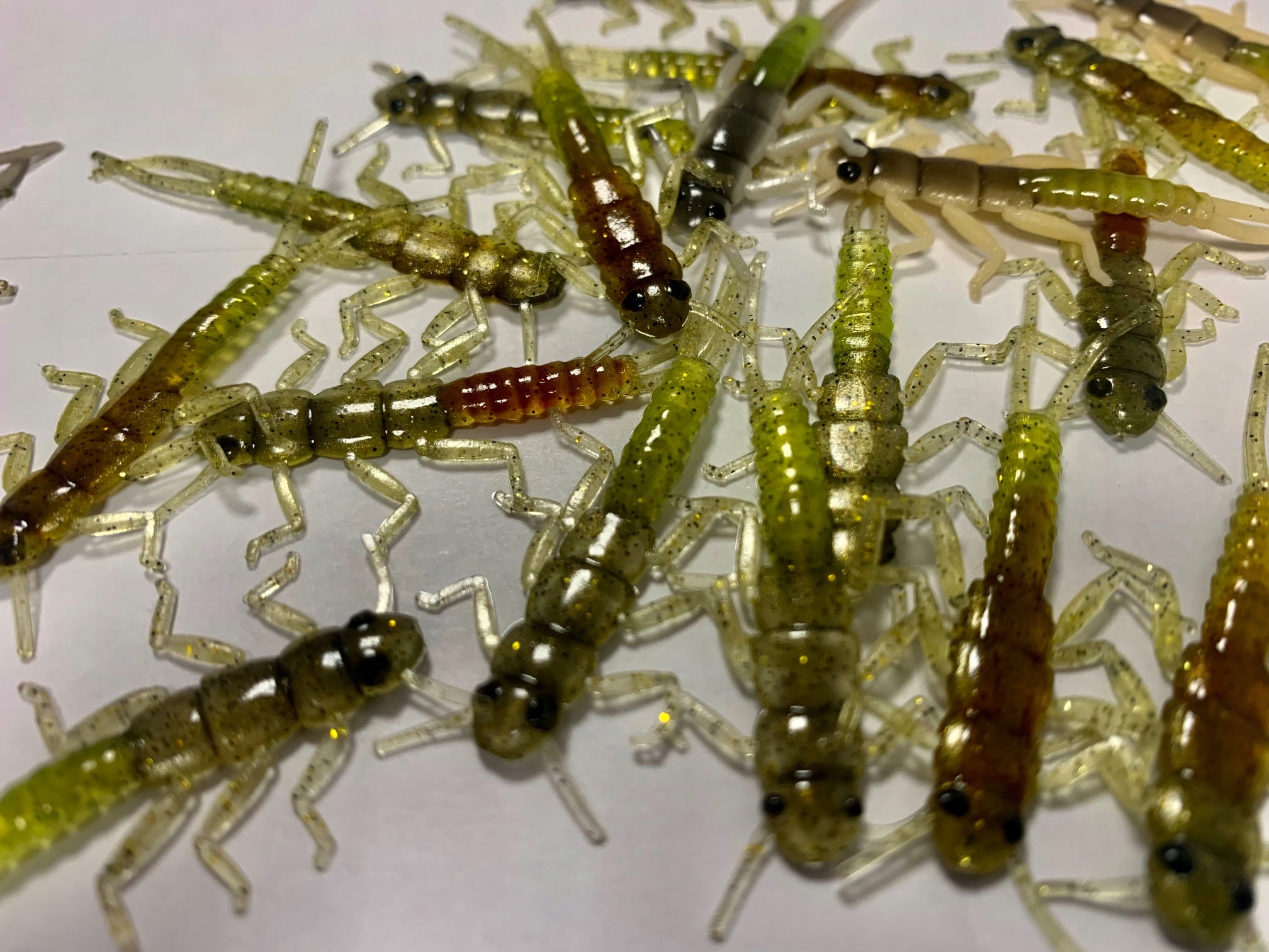 

Guma Tomy's Bait Realistic Larva 4CM Oliv