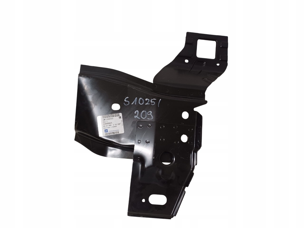 OPEL INSIGNIA A 08- PŁYTA ZACZEP KRÓTKI PRAWY 22980600