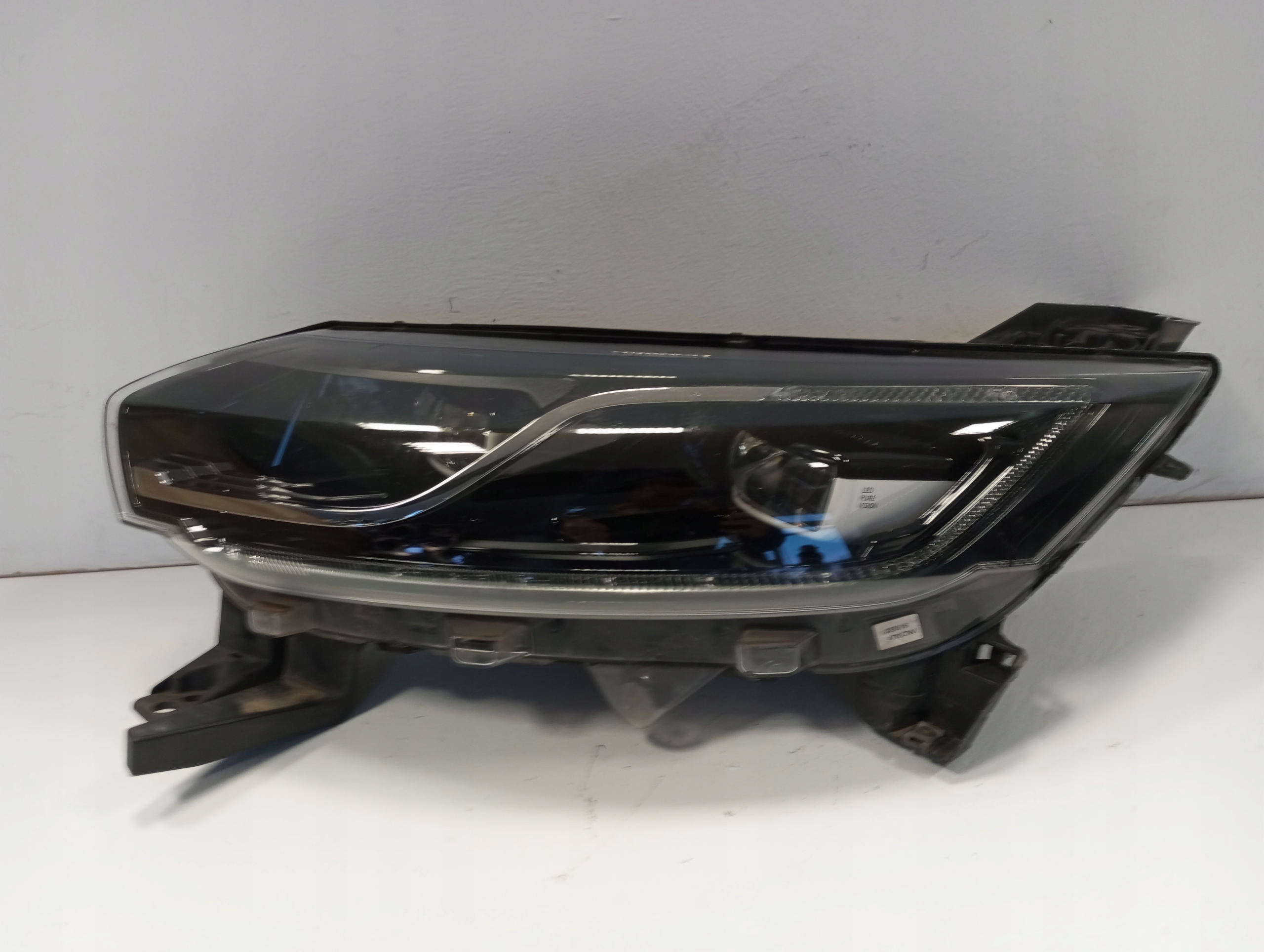 light FULL LED RENAULT ESPACE 5 V 260608372R left