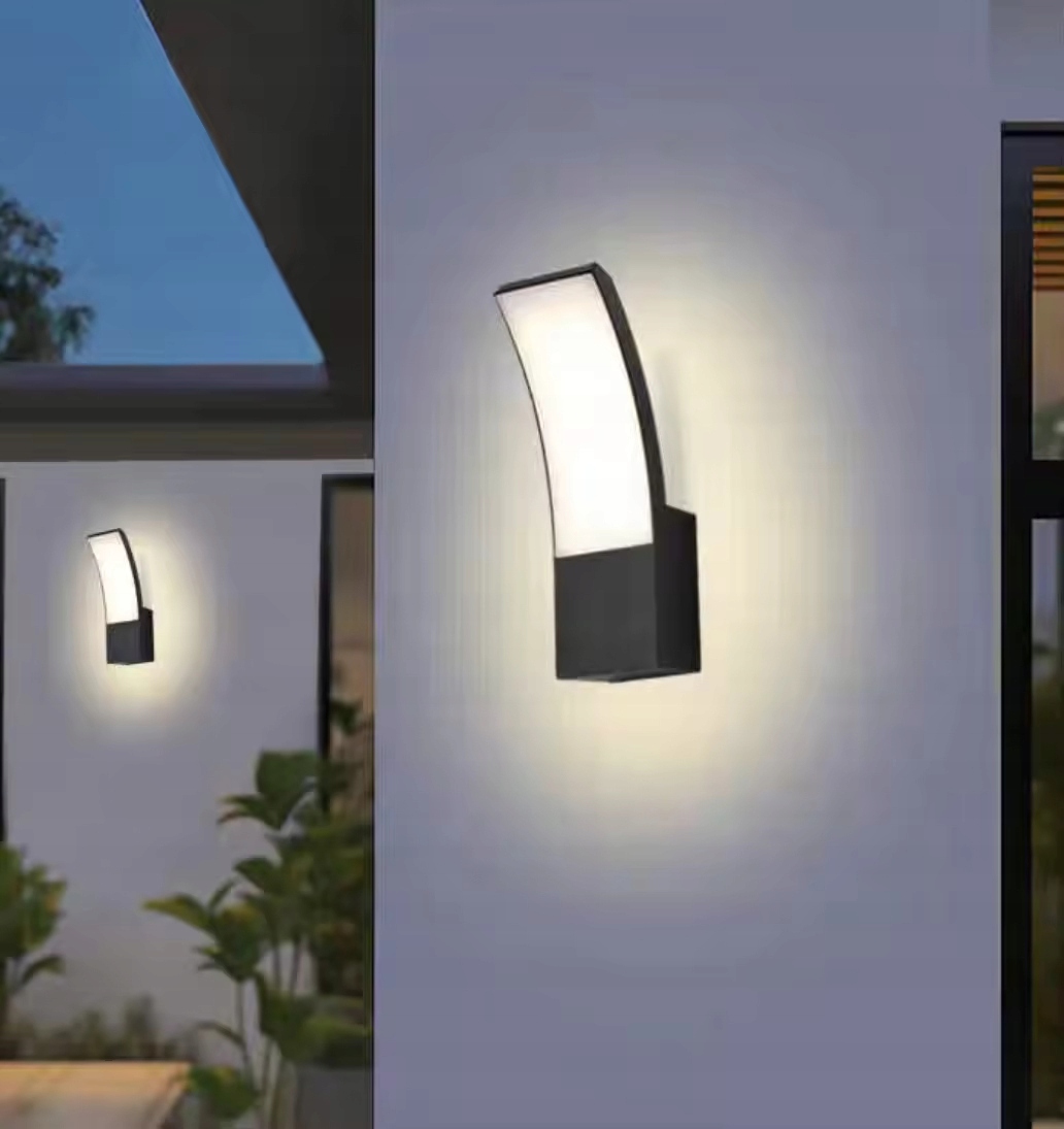 Kinkiet LED 12W Zewnętrzny Lampa Ogrodowa Zewnętrzna Elewacyjna Ścienna Marka Berge