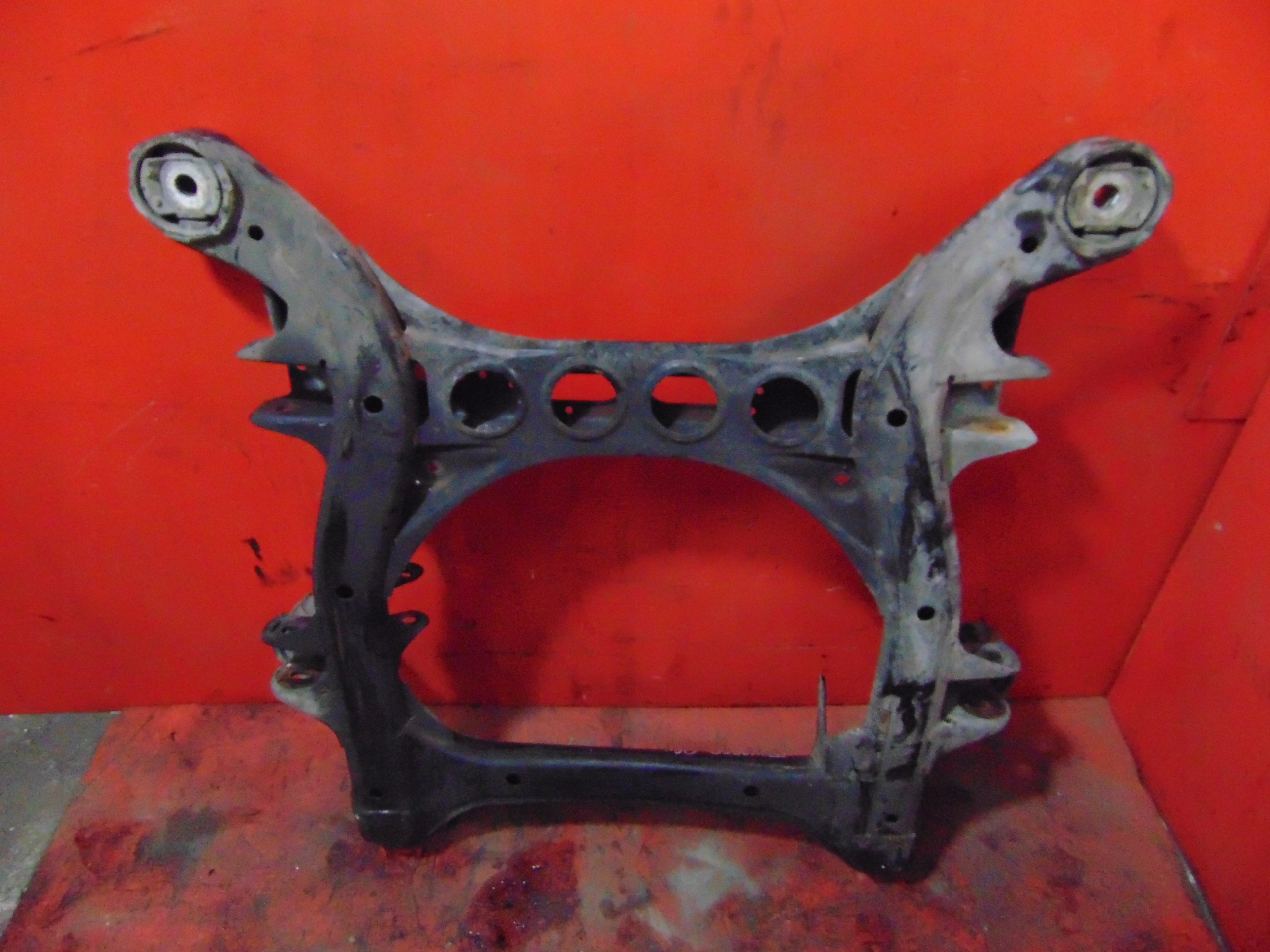 TOUAREG 7L 02- 3.0 TDI axle beam axle beam subframe front