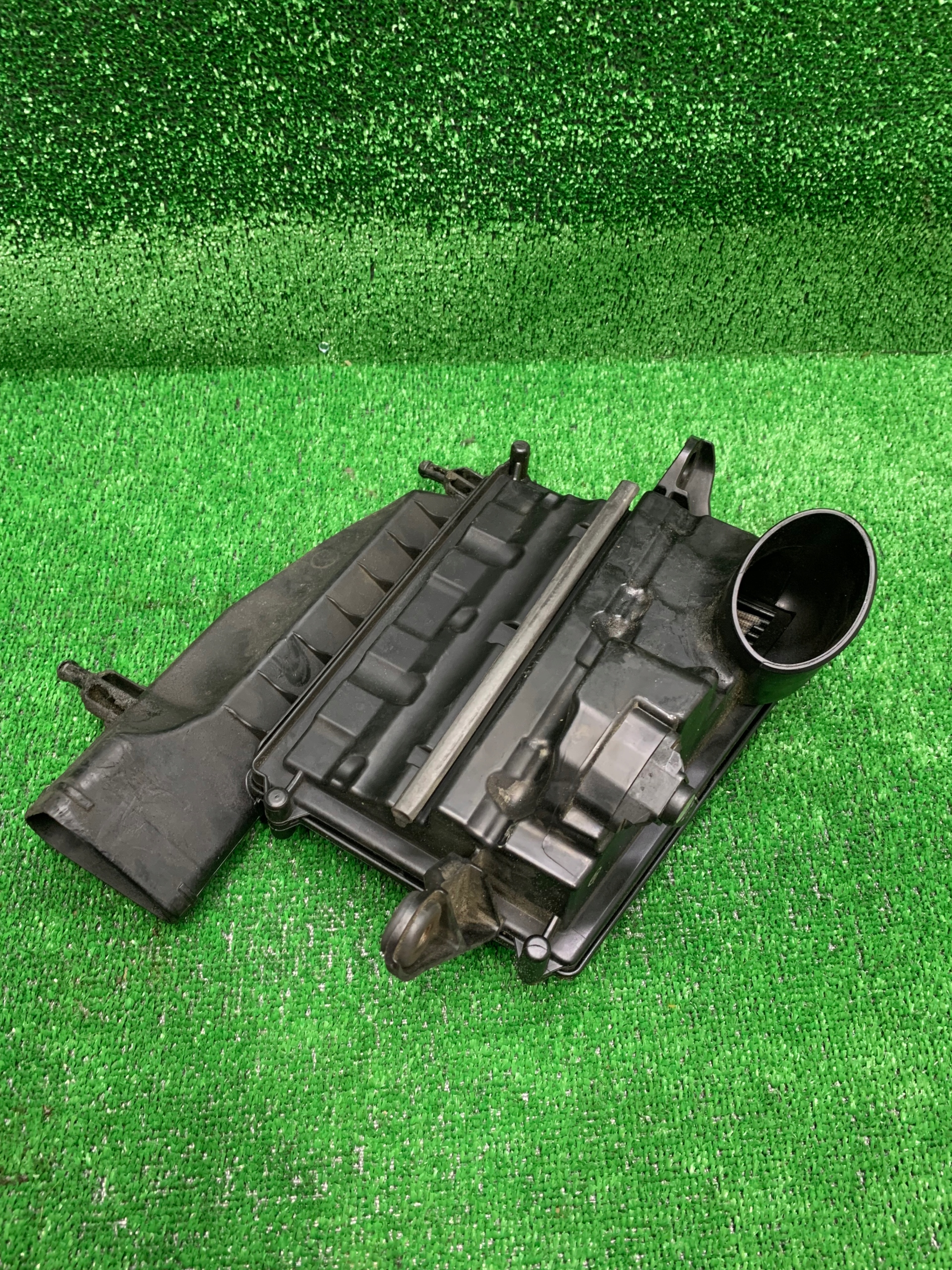 MERCEDES W211 Gehäuse filter luft A6420940304 A6420901901
