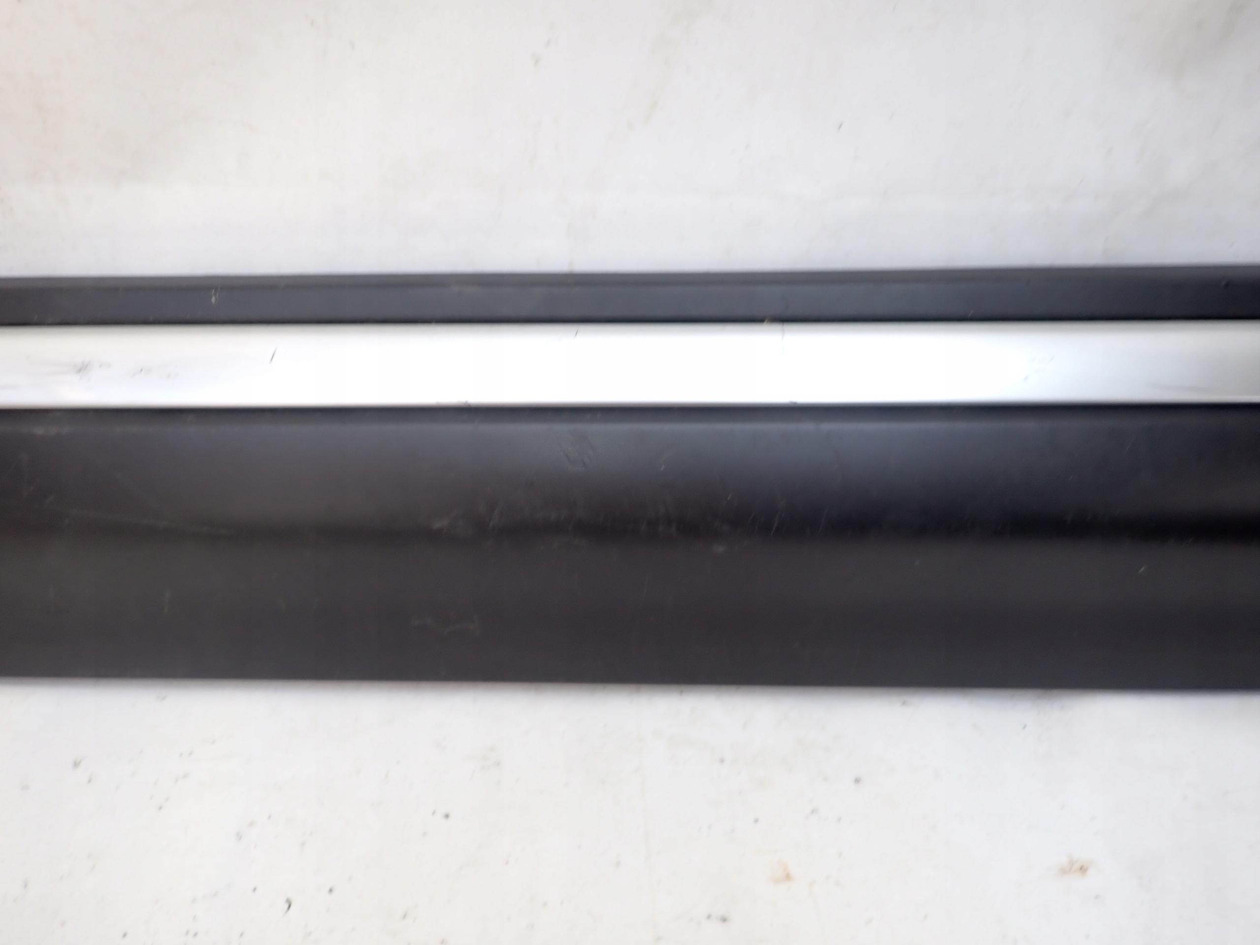 RANGE ROVER EVOQUE L538 moulding door left front front BJ32-2106