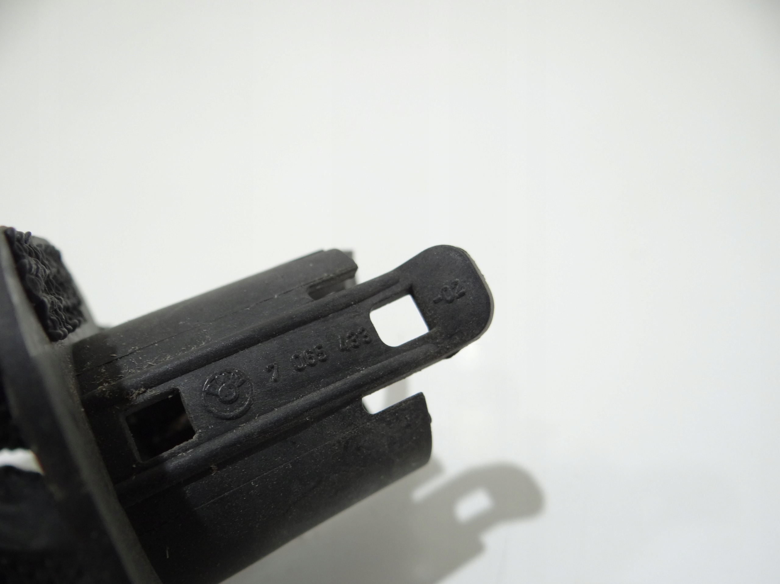 KOSZYK Support plaque Capteur PDC Arrière BMW E61 OE 7065433 (4647983)