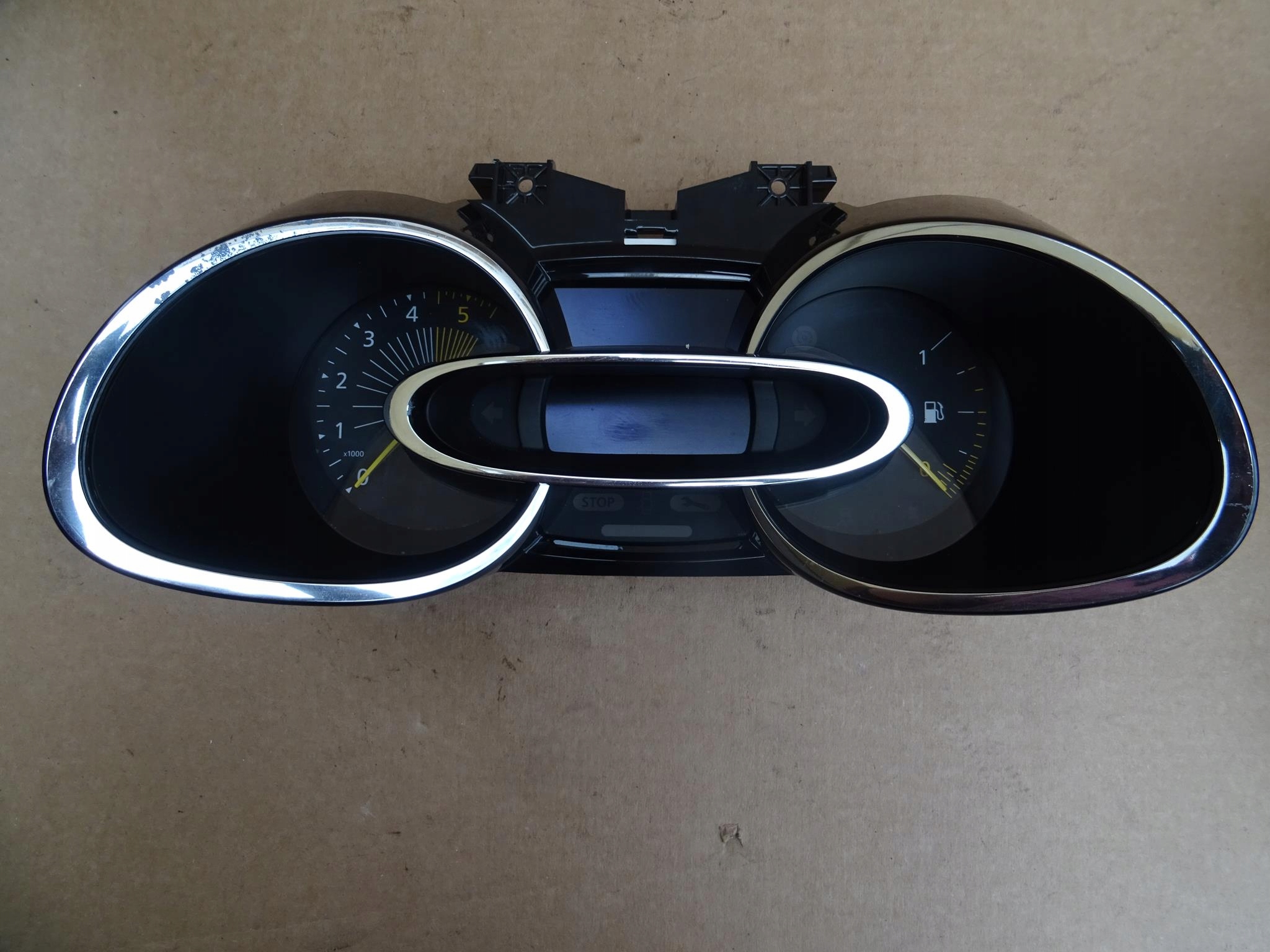 RENAULT CLIO IV ЛІЧИЛЬНИК ГОДИННИК ЄВРОПА 248108588R