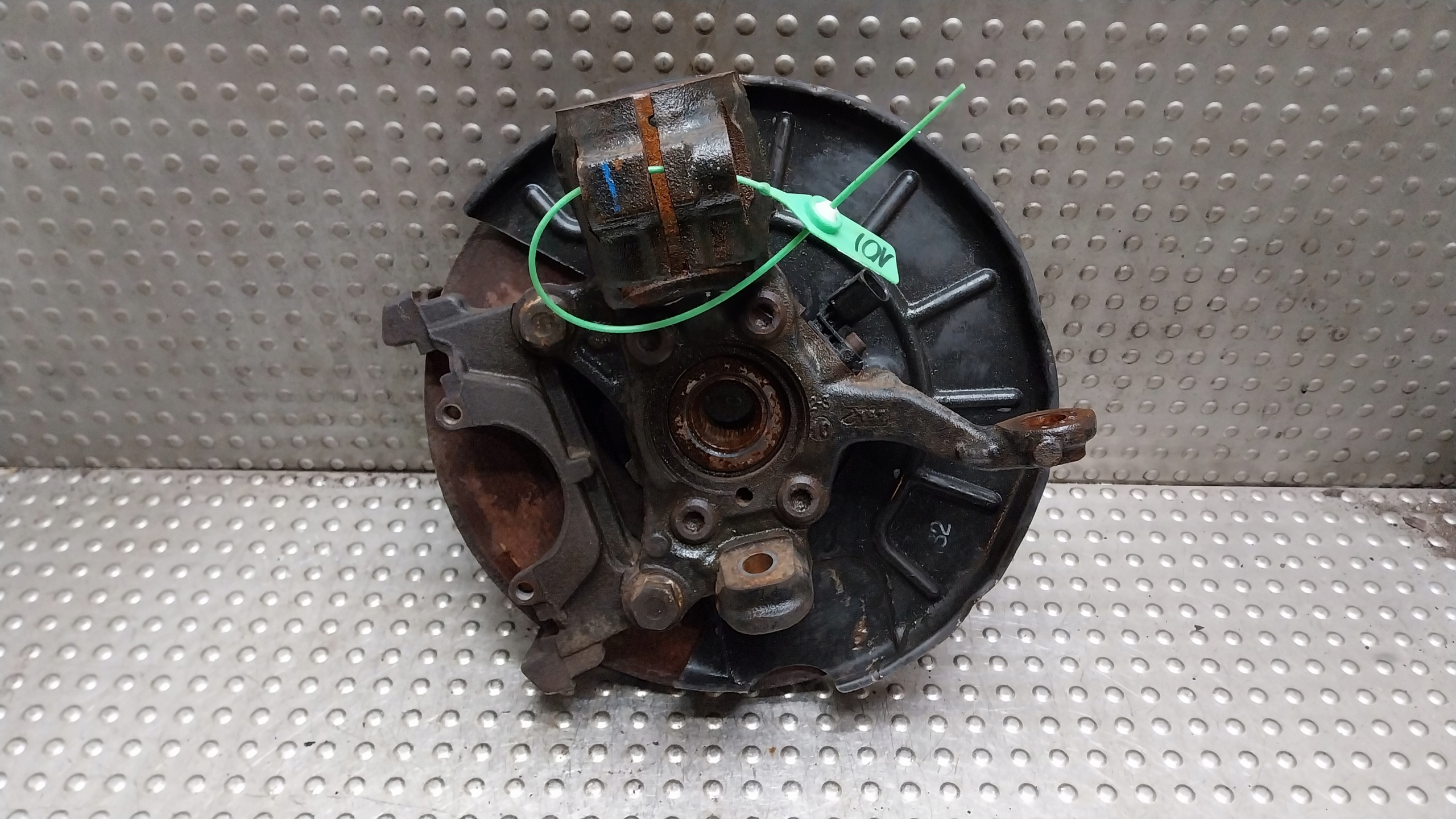 swing right front 1K0407256AA GOLF V CADDY III A3 8P OCTAVIA II LEON II