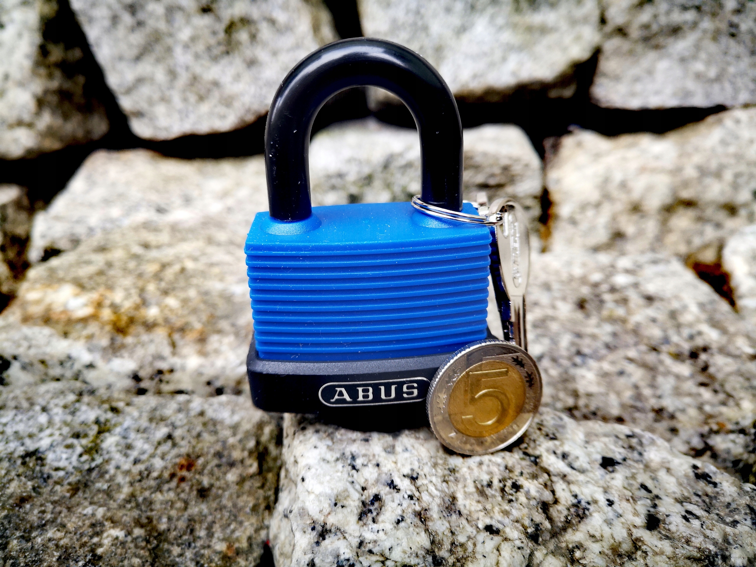 ABUS 10 KŁÓDEK NA 1 KLUCZ KŁÓDKA MARINE ZEWNĘTRZNA Marka Abus