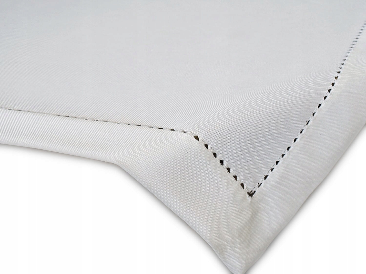 

Obrus z mereżką 140x140 cm biały