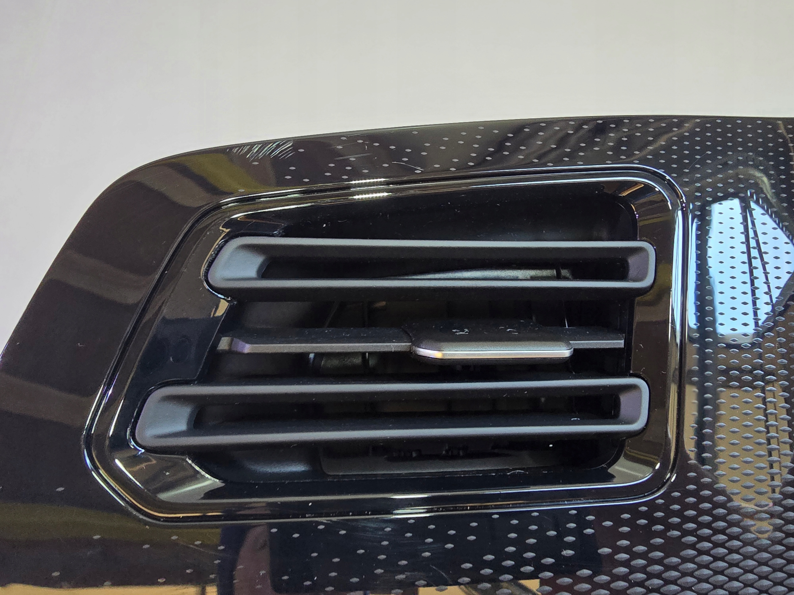 vw Tiguan III декор консоли счетчика 571858335 CDI