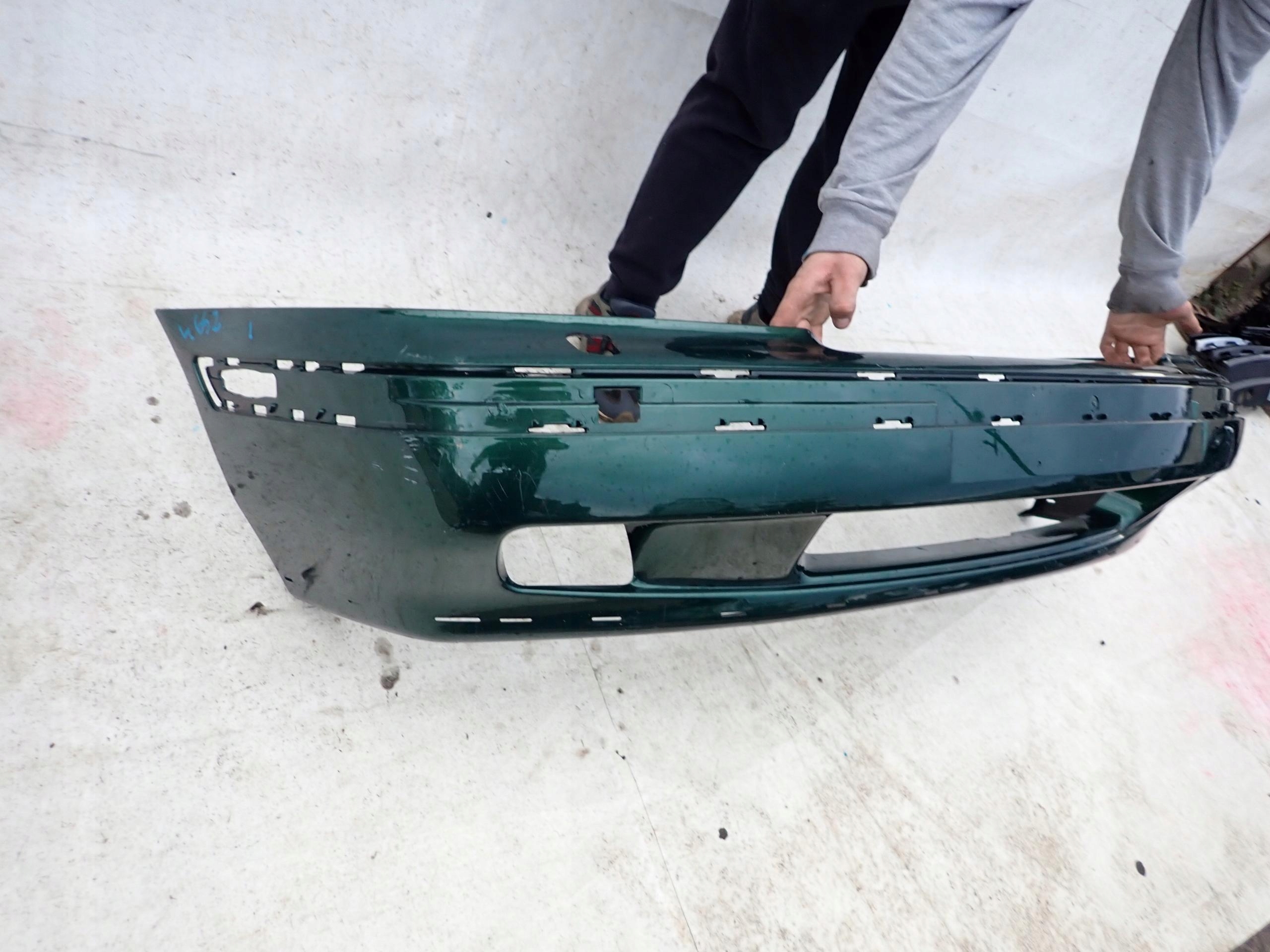VOLVO V40 and 96-00 bumper front front SPR