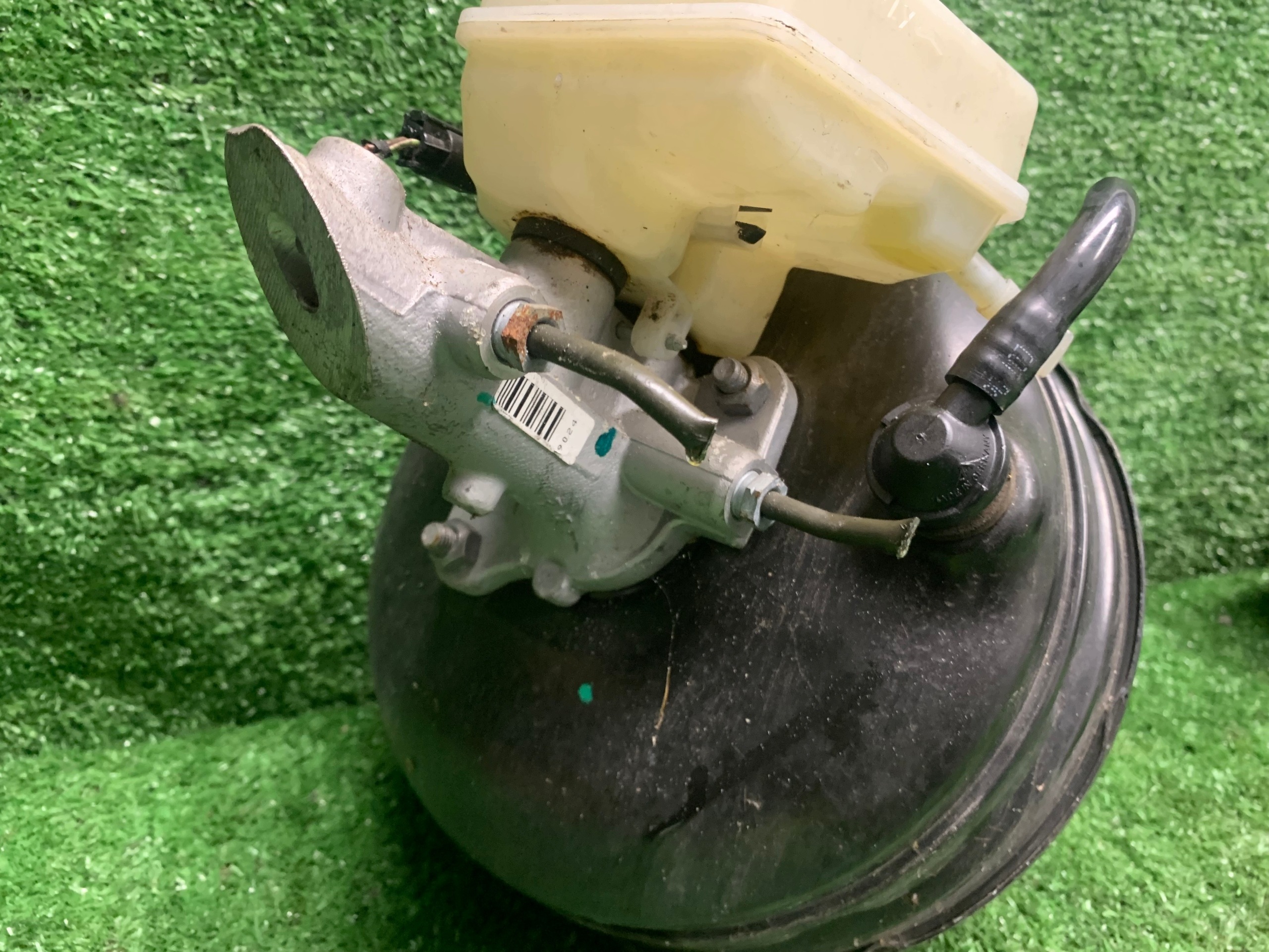 servo MERCEDES-BENZ E-KLAS W211 A2114300530L 2.2L diesel