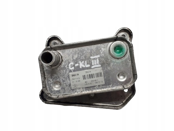 MERCEDES C-KLASA W202 93-01 2.2 CDI CHŁODNICZKA OLEJU A6111880101