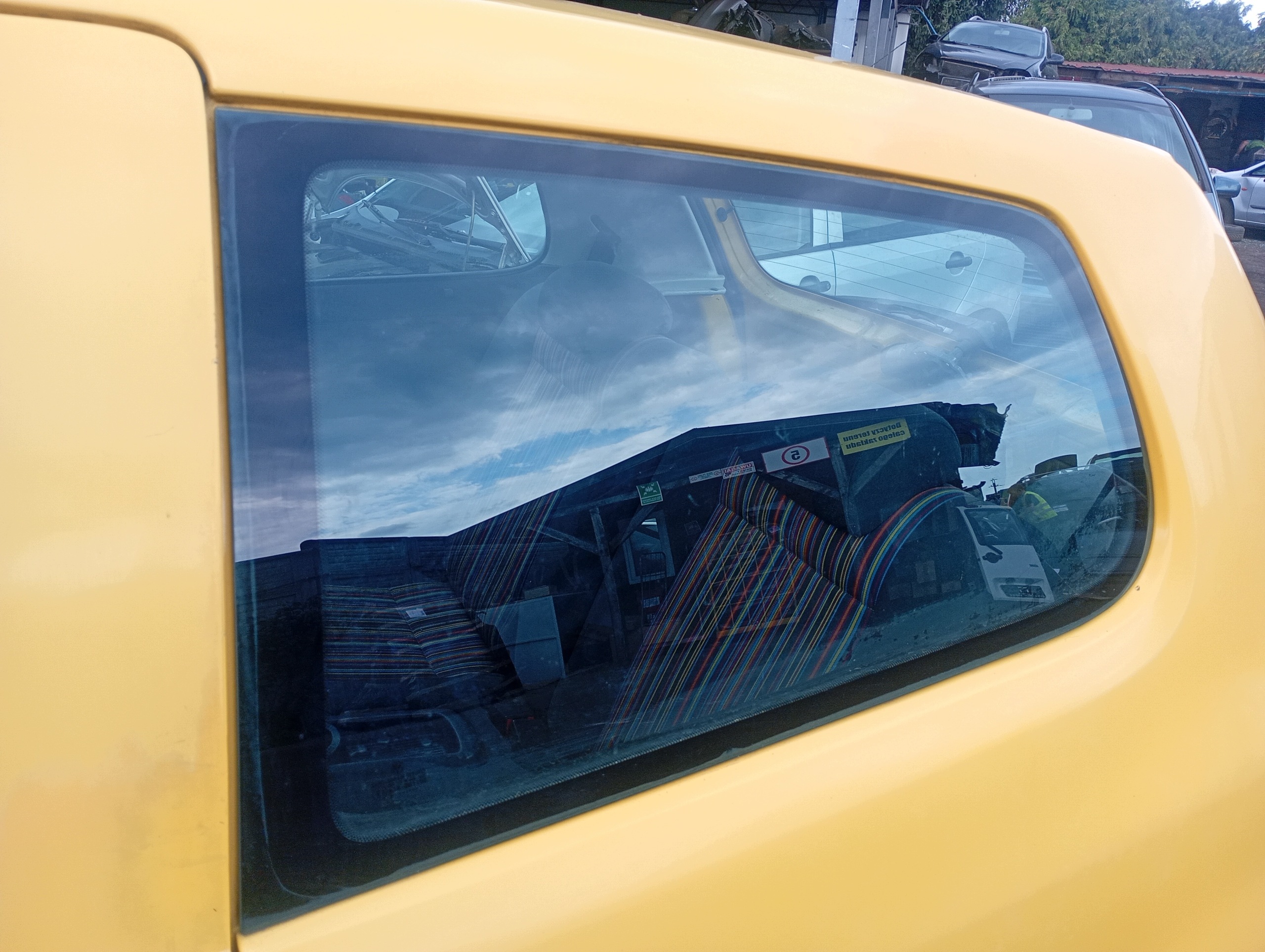 window side bodywork left rear rear part VW Fox 05-11