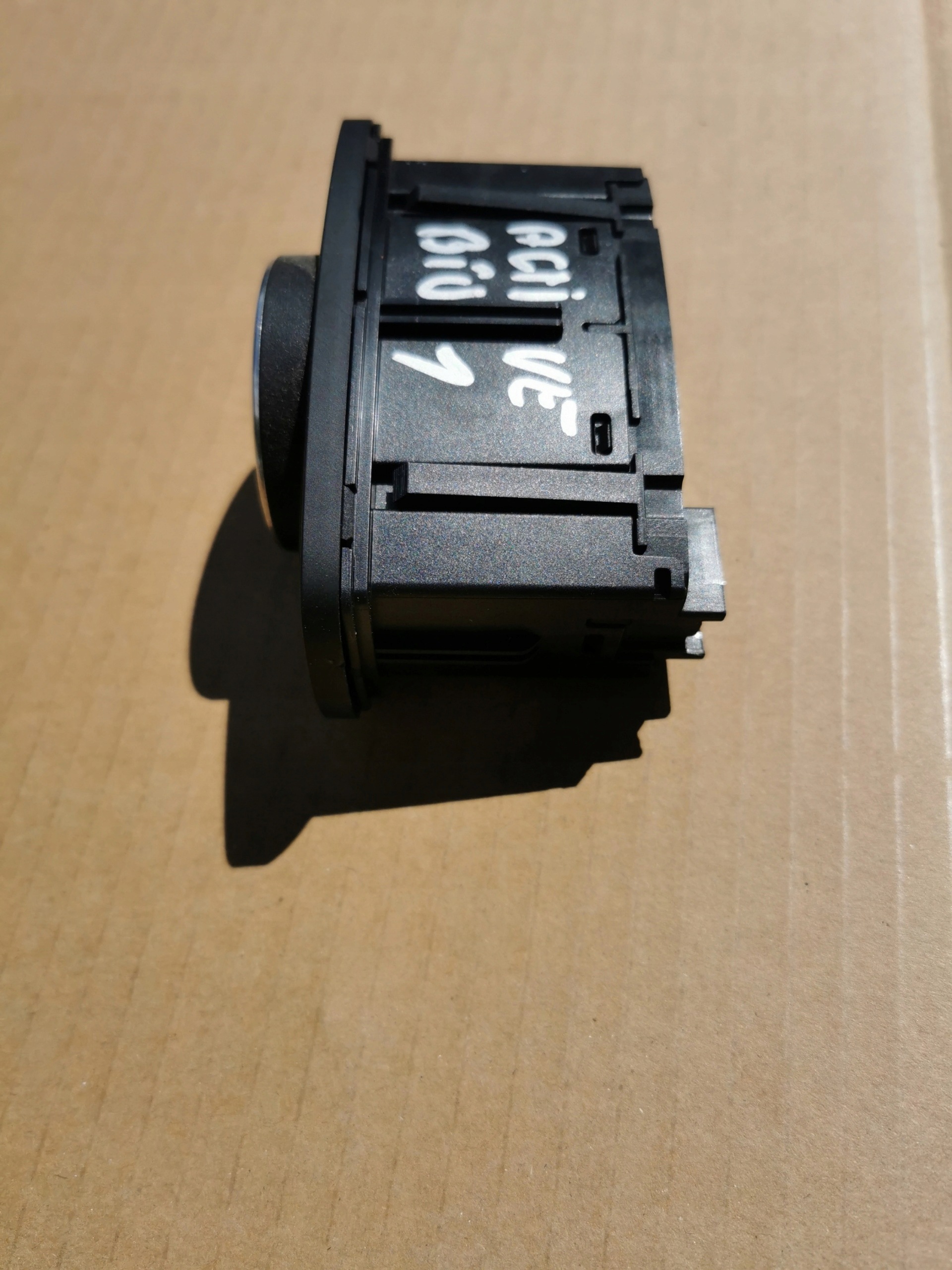 Panel light switch FORD FIESTA MK8 8 xxxx-13d061-xx