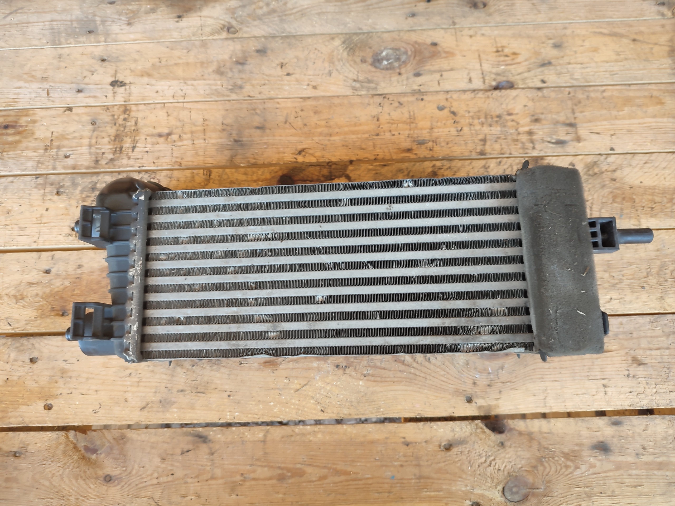 Ford OE CV61-9L440-VC radiator intercooler
