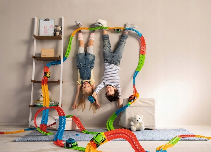 SMOBY FLEXTREME Samochodzik ze światłem DO TORU Marka Smoby