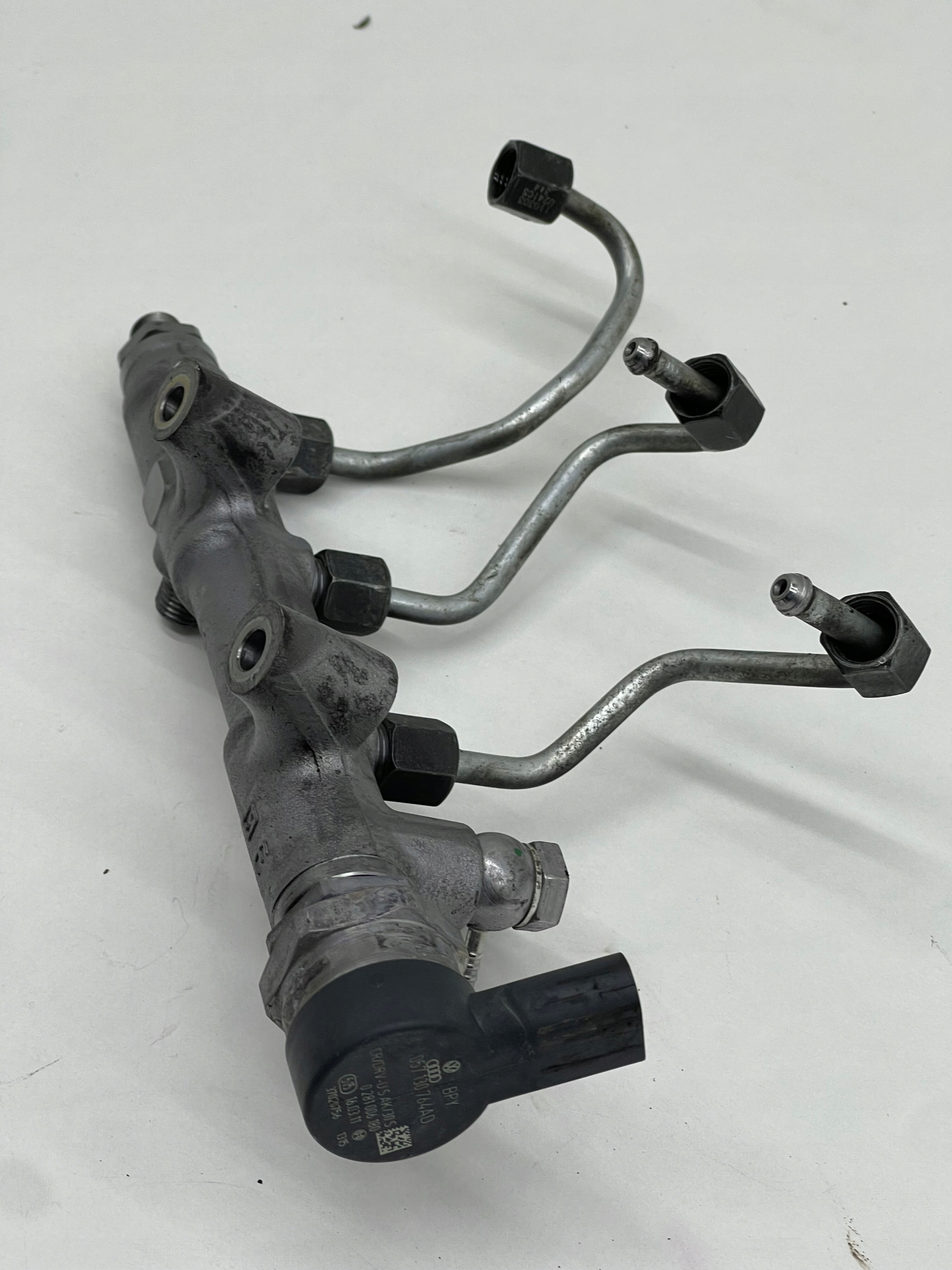 Audi A4 A5 A7 A6 C7 3.0 tdi топливная рейка