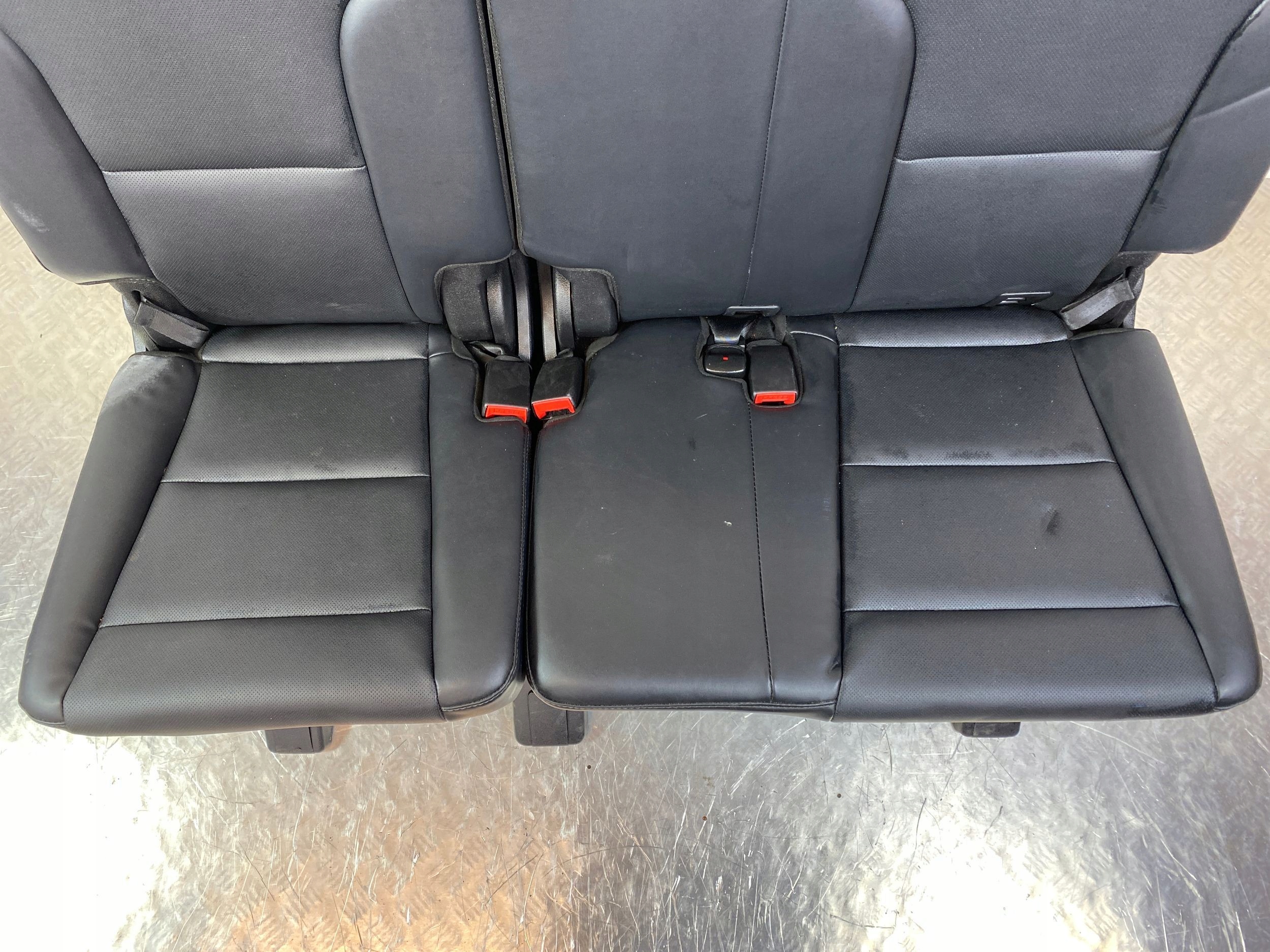 2022 kia TELLURIDE кресла третьей