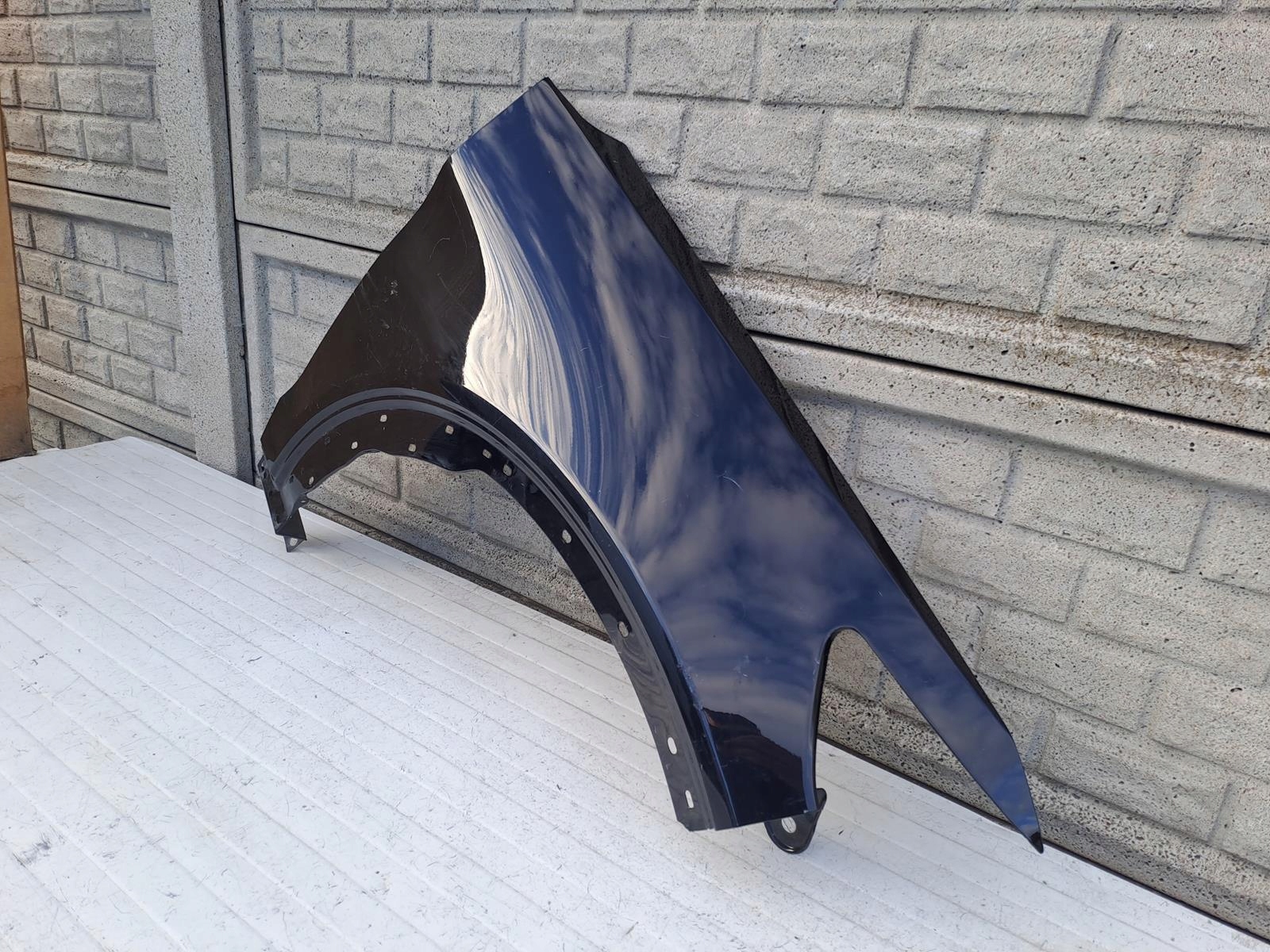 FORD EXPLORER VI 21-24 BŁOTNIK PRAWY PRZEDNI Numer katalogowy części pp.fd.explor