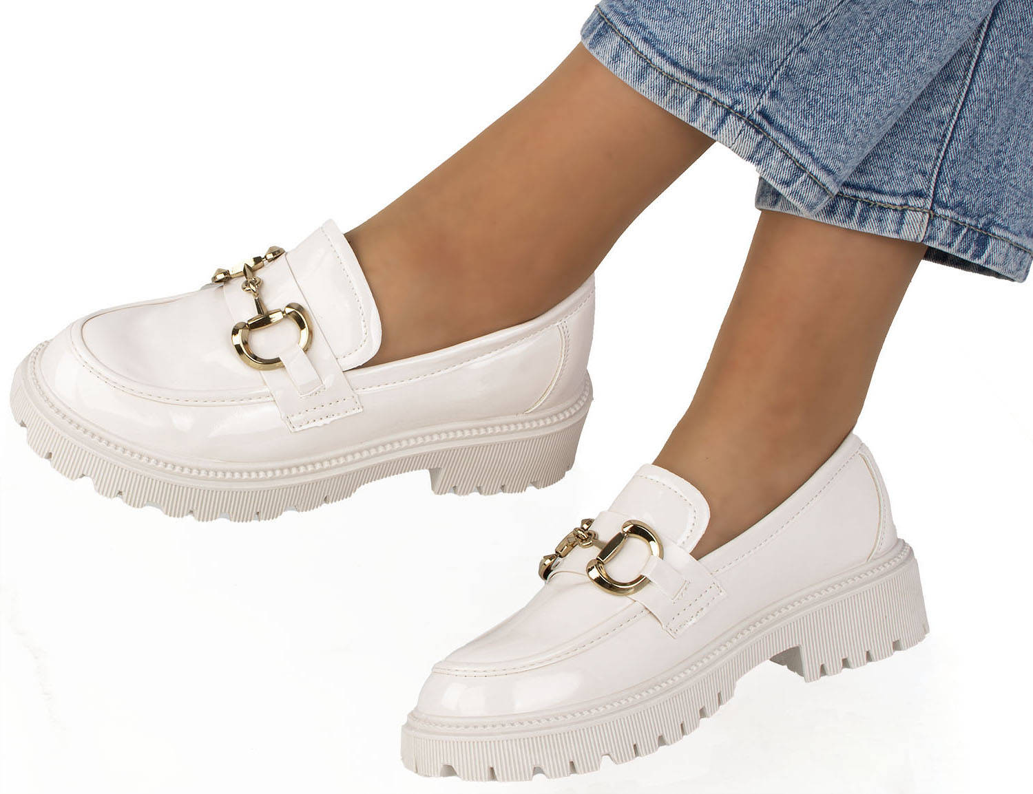 MOKASYNY PÓŁBUTY BEŻOWE Z ŁAŃCUCHEM 38