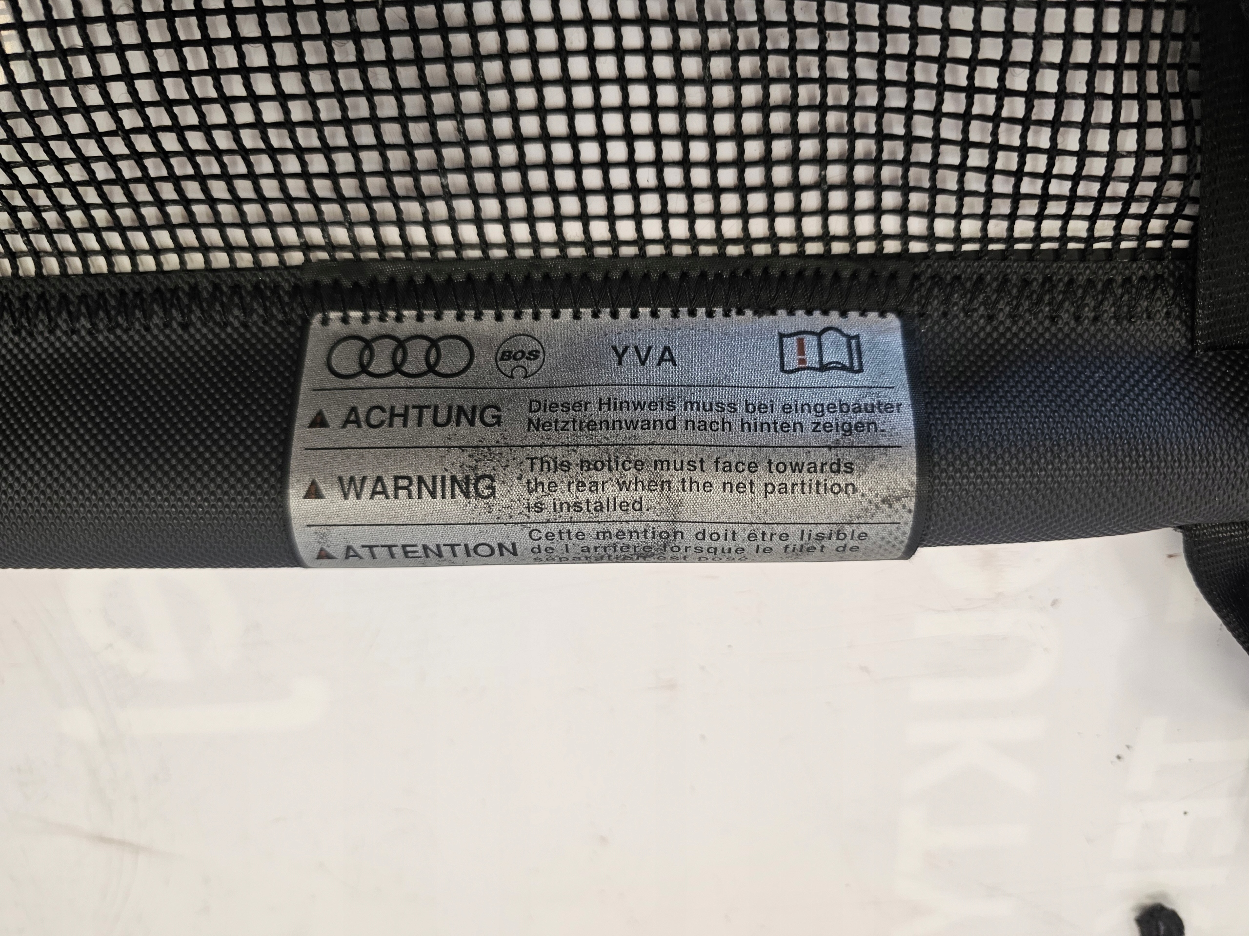 Audi Q5 80A багажника 80A861691A