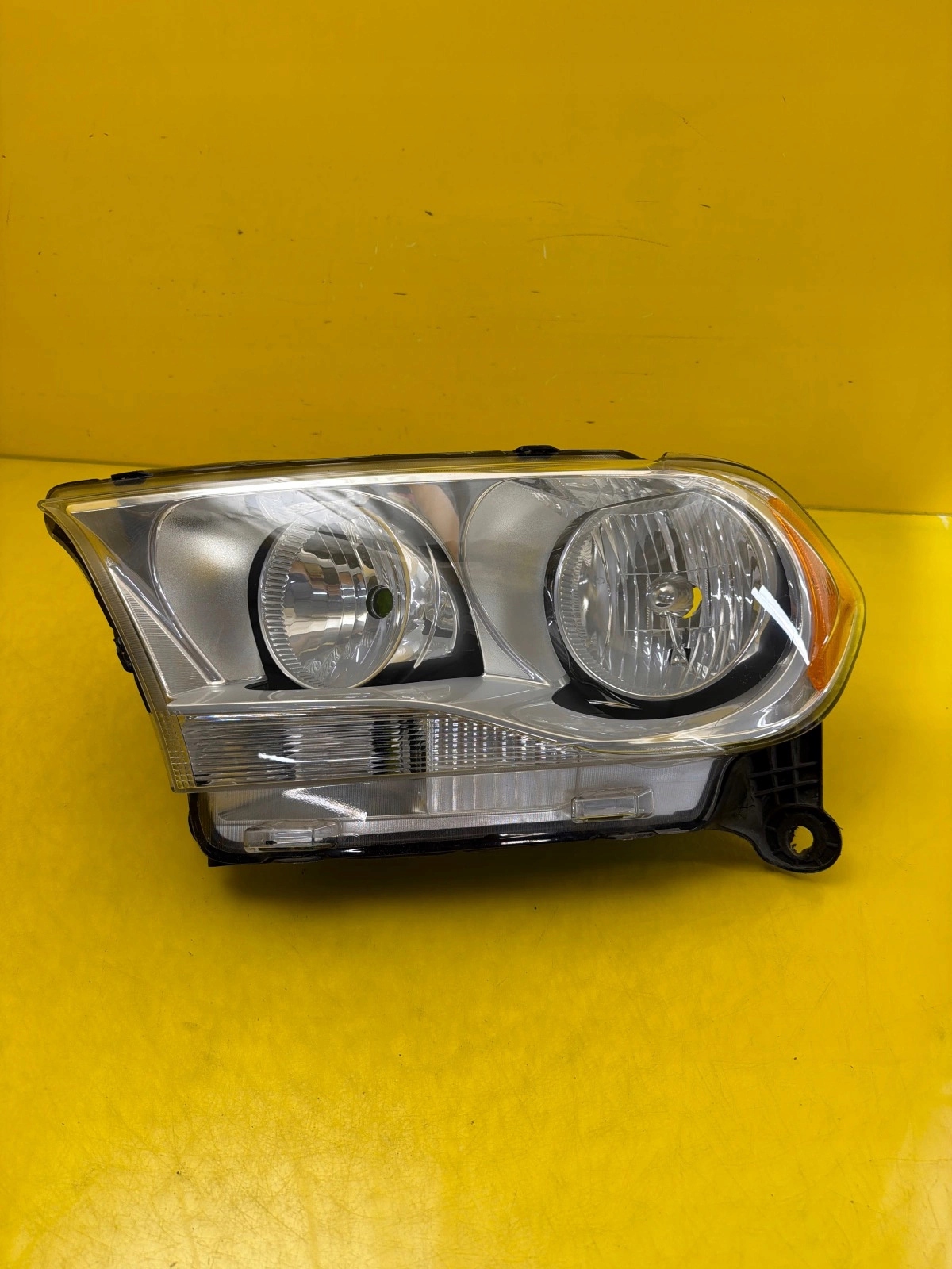 light left front Dodge Durango III 11-13 Zwykla 55079367AC