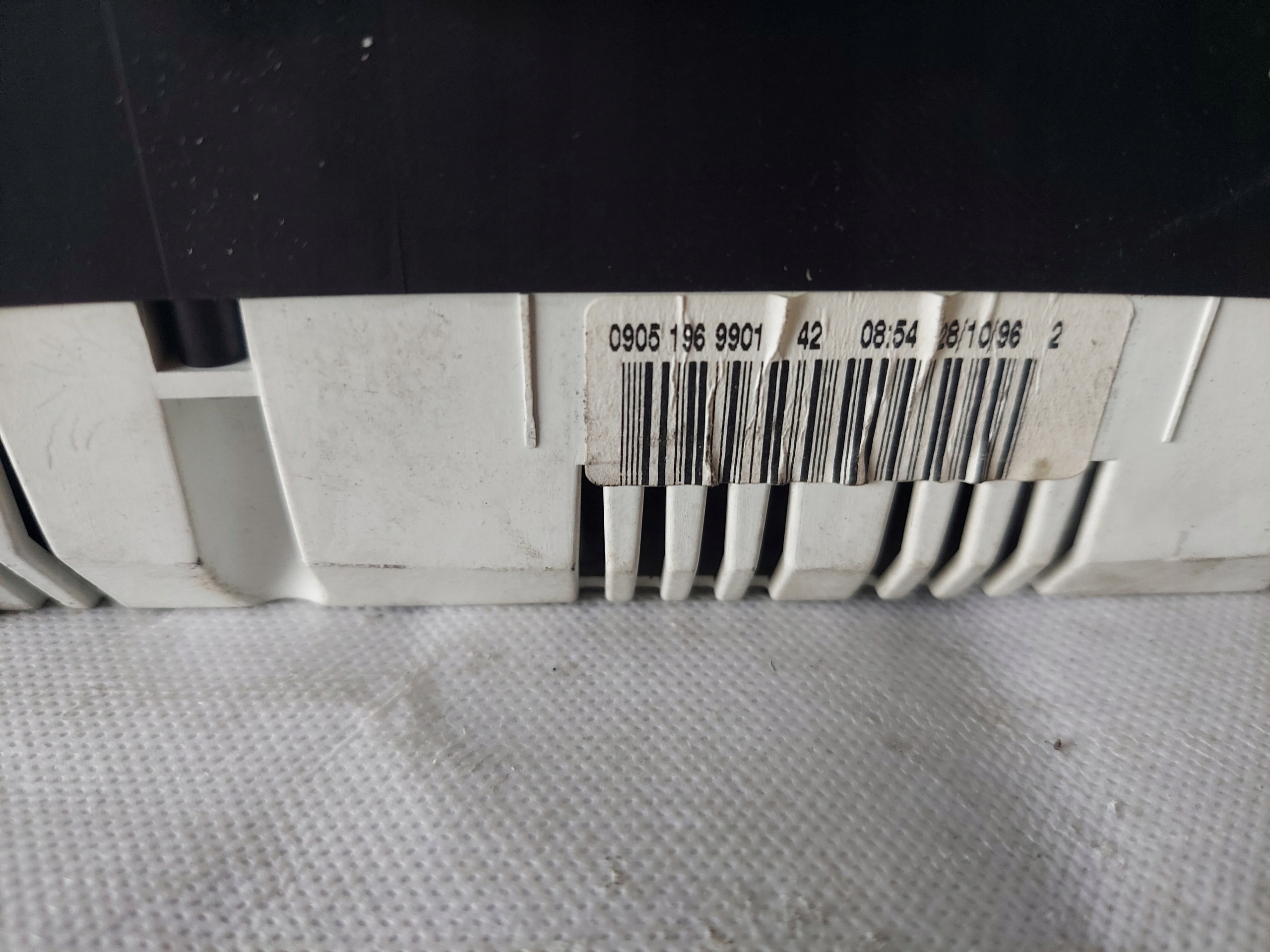 dials clock PASSAT B5 1.6 B 09051969901