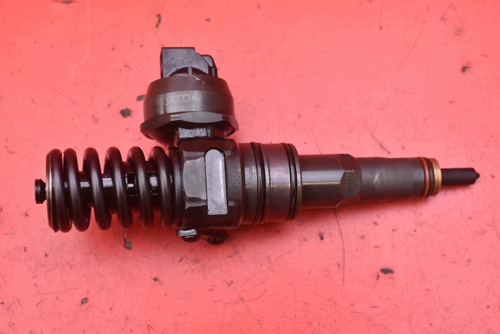 einspritzdüse einspritzdüse 038130073AG 0414720215 VW JETTA 5 V 1.9 TDI 105 KM 05-11