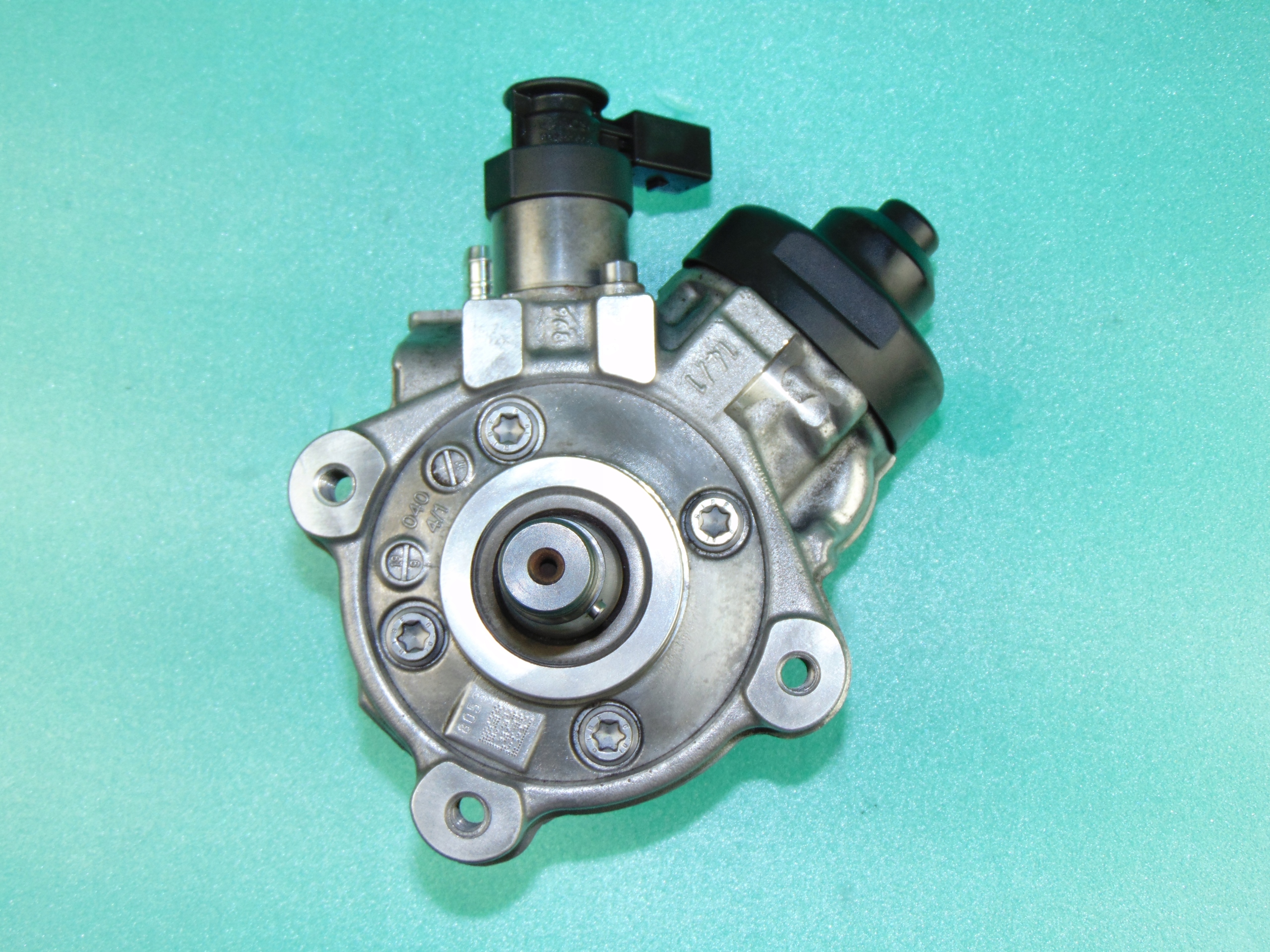 Einspritzpumpe 2,0TDI 03L130755 0445010507 Original !!!! Sprawna!!!