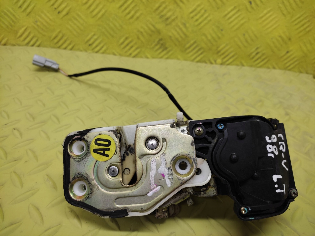 HONDA CRV and lock door left rear part