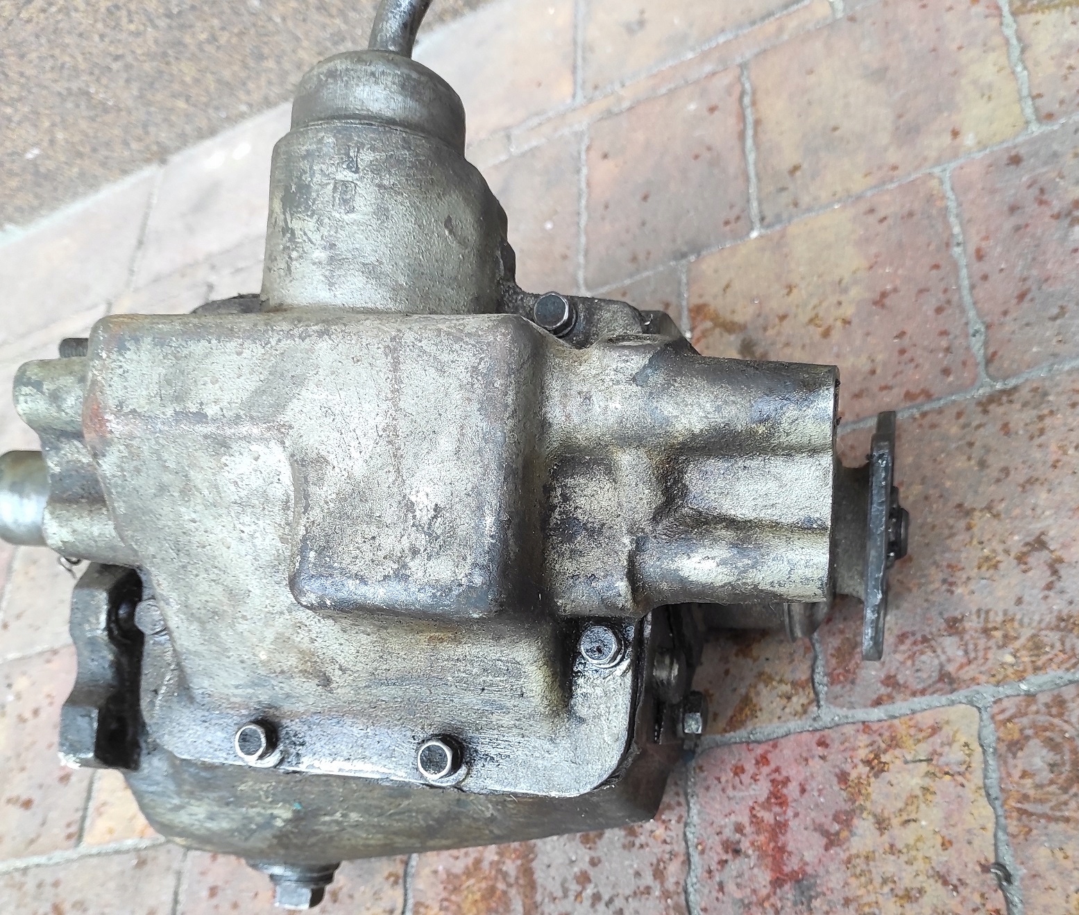 SKRZYNIA BIEGÓW GAZ 69 ORYGINAŁ CCCP Typ samochodu 4x4/SUV