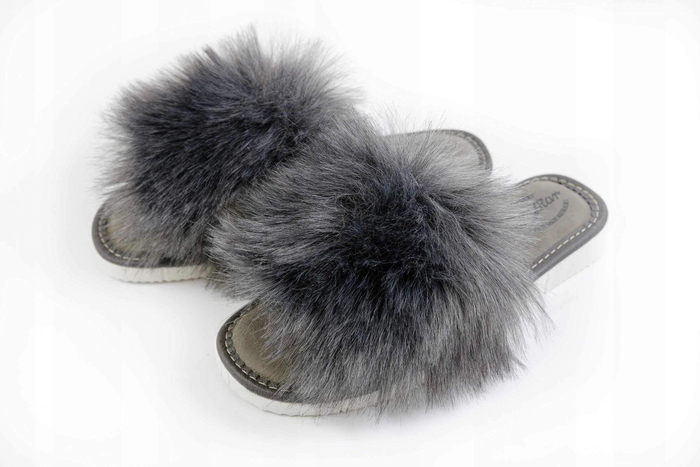 MODNE KAPCIE DAMSKIE FUTRZAKI PIĘKNE FUTERKO CIAPY Model Damskie