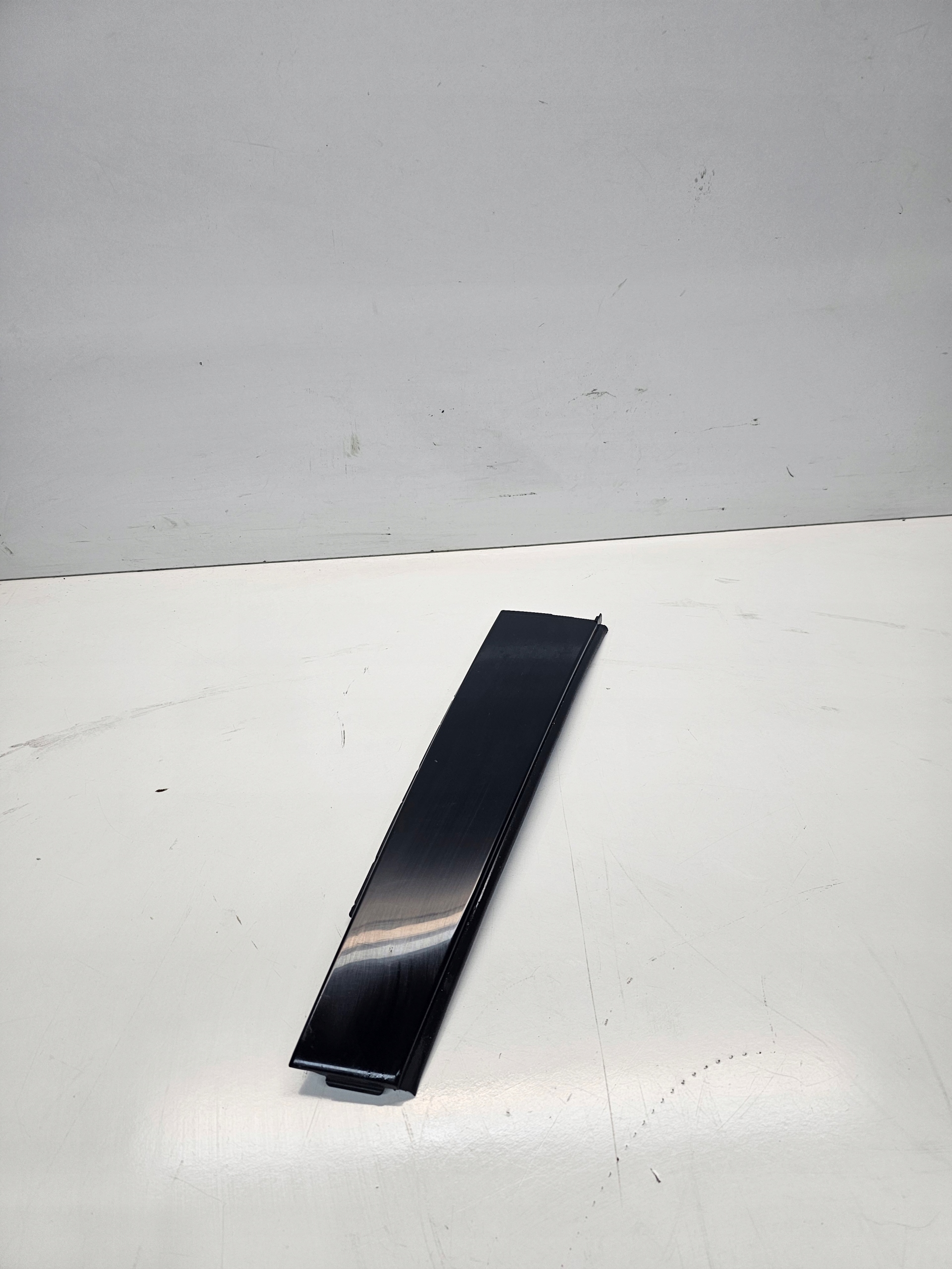 cap cover SLUPKA left rear part AUDI A3 8V 8V4839901