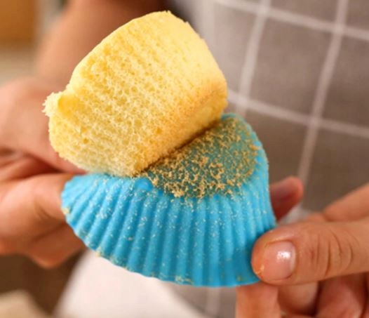 FOREMKI SILIKONOWE NA MUFFINKI BABECZKI FORMA DO PIECZENIA PAPILOTKI 12 SZT Średnica 7 cm