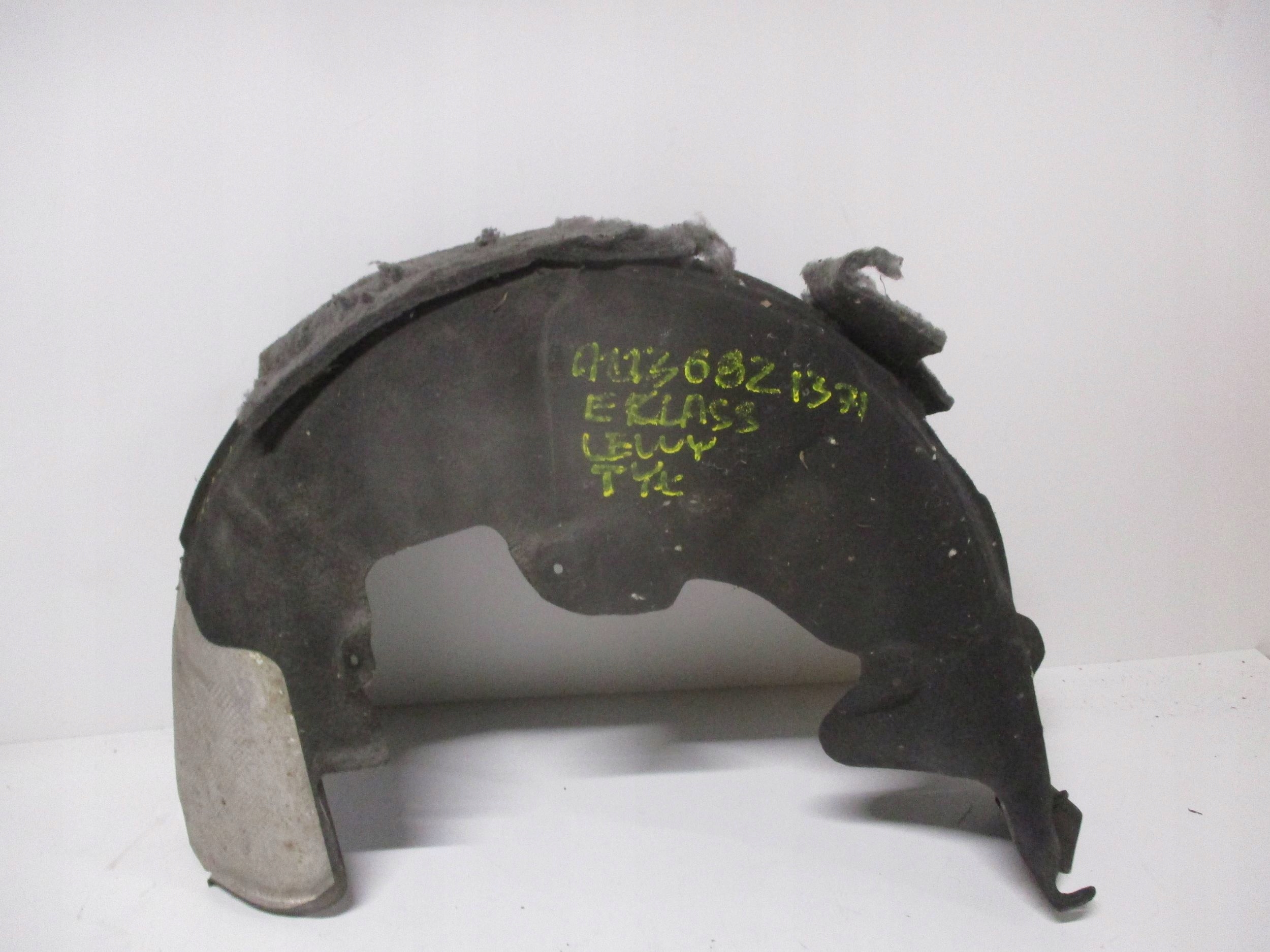 mudguard rear. left MERCEDES BENZ E W213 A2136821371