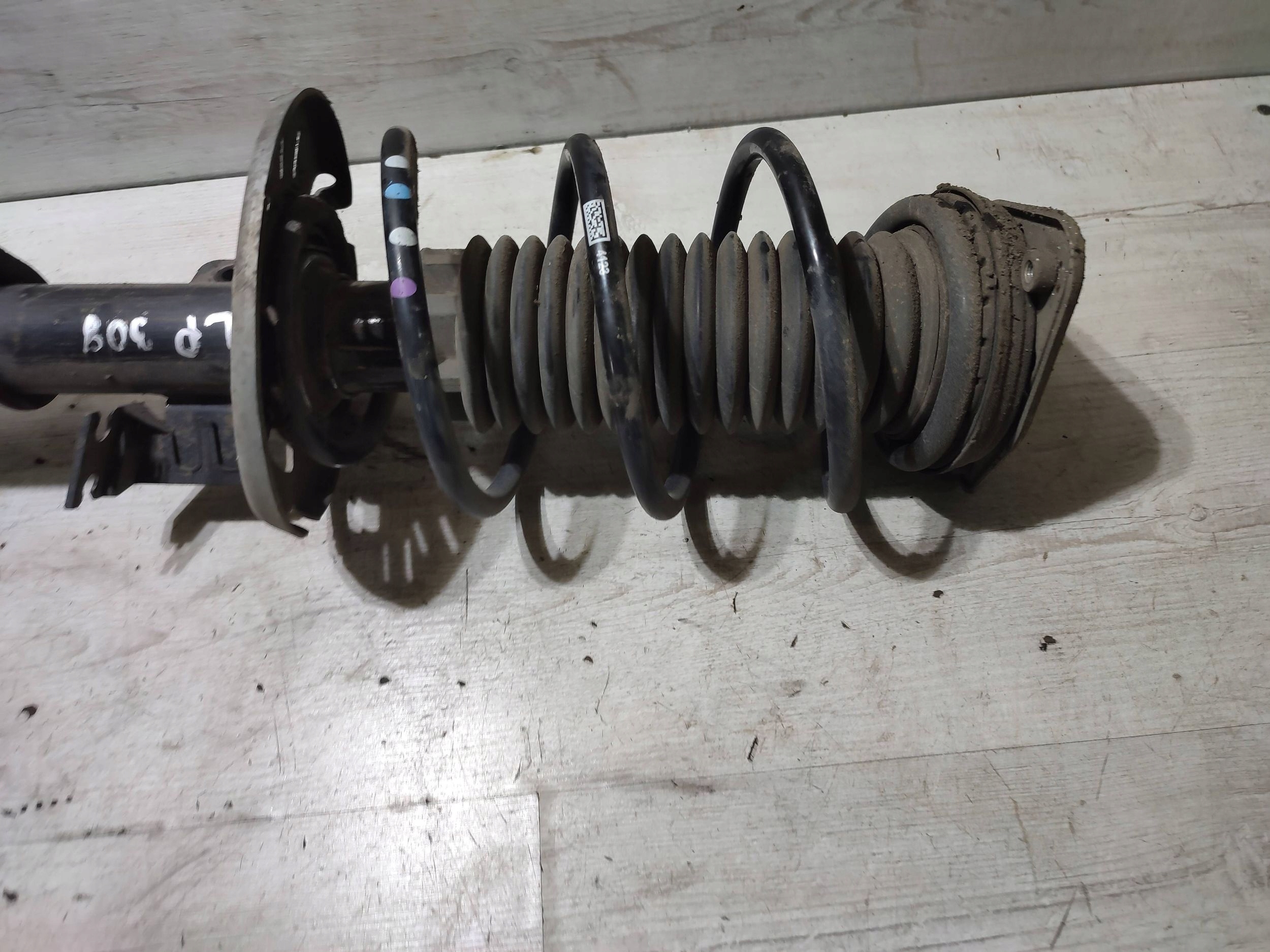 Peugeot 308 2019 front side left shock absorber front