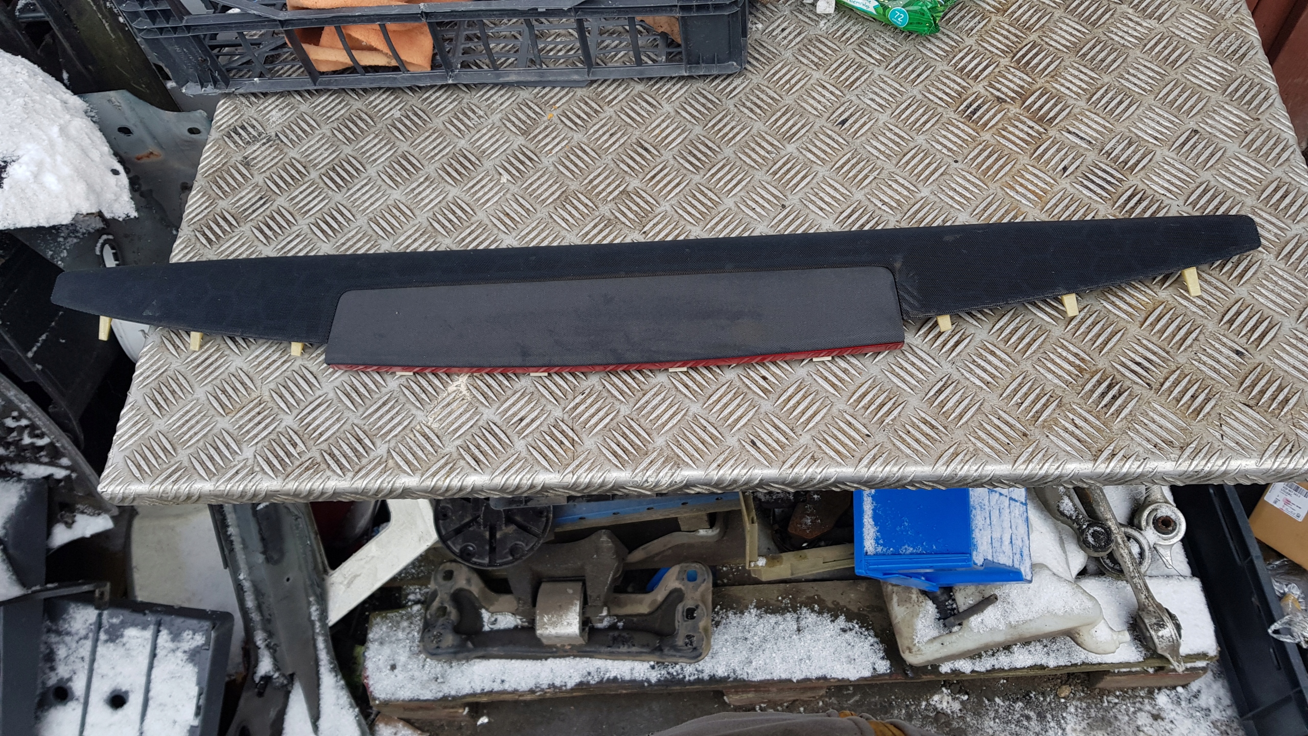 AUDI A8 D3 TRZECIE light STOP 4e0945097 cover