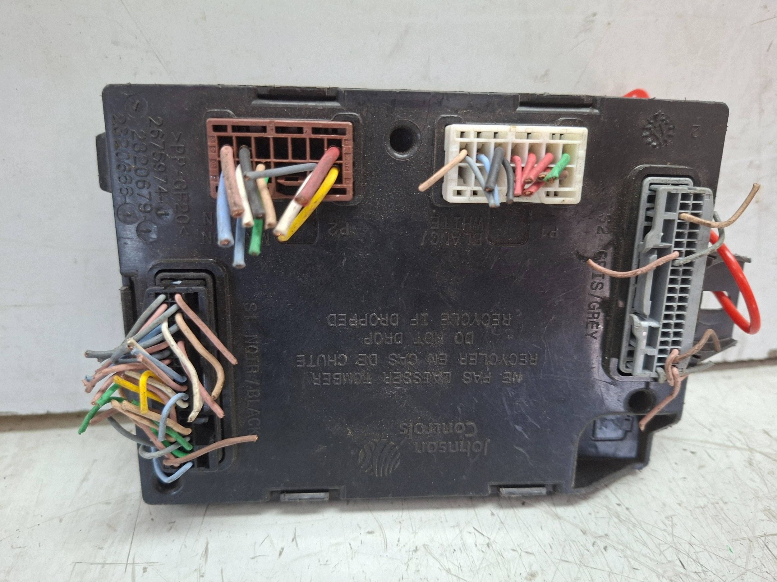 module control unit KOMFORTU BCM 284B12763R RENAULT TRAFIC III