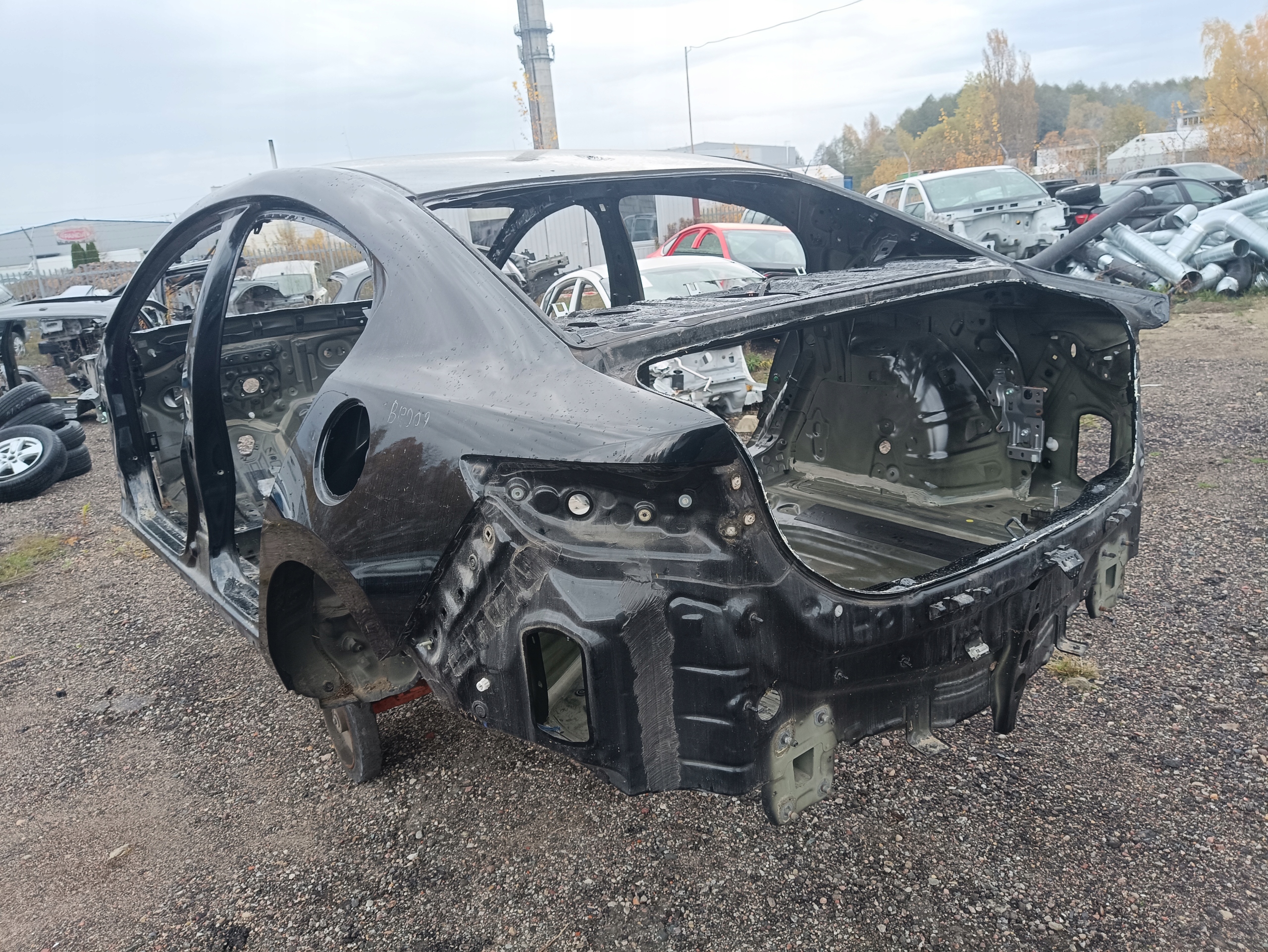 MAZDA 3 BP IV USA SEDAN ĆWIARTKA TYŁ LEWA PRAWA Typ samochodu Samochody osobowe