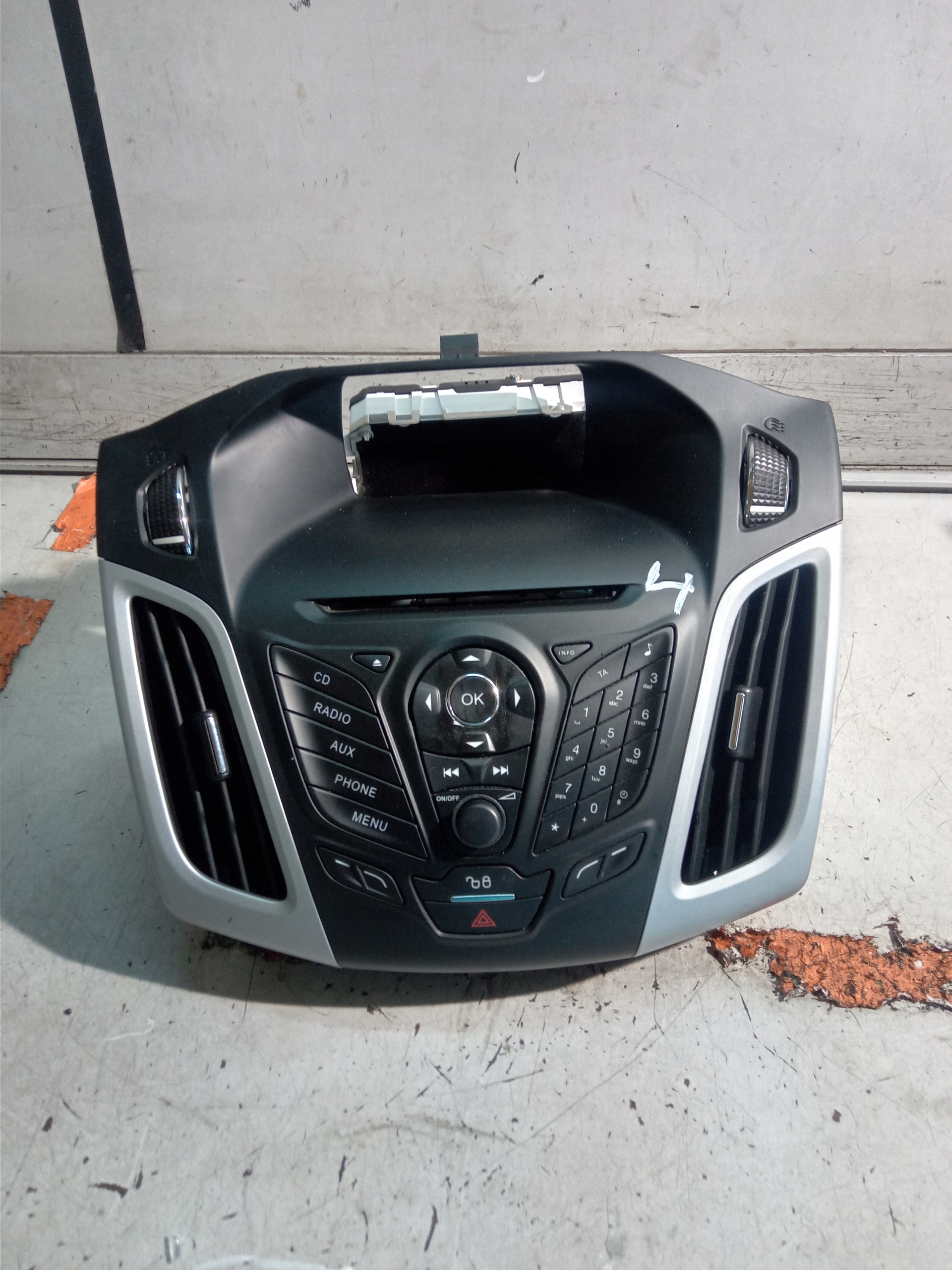 BM5T-18C815-HM - FORD FOCUS MK3 РАДИО ПАНЕЛЬ ДИСПЛЕЙ