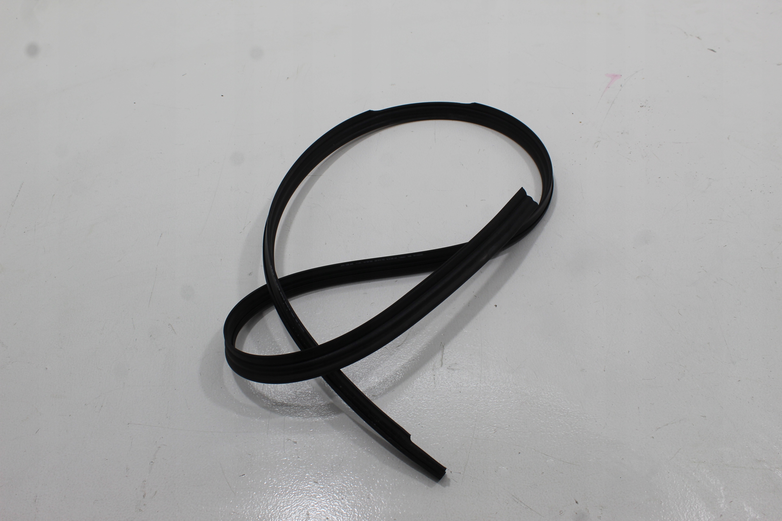 Audi A7 C8 4K USZCZELKA RAMY DACHU 4K8854543