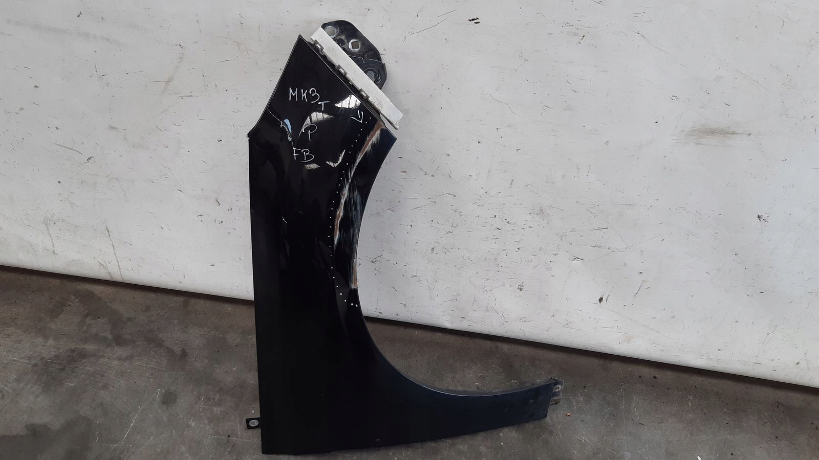 fender right front front Ford Focus MK3 HB FB